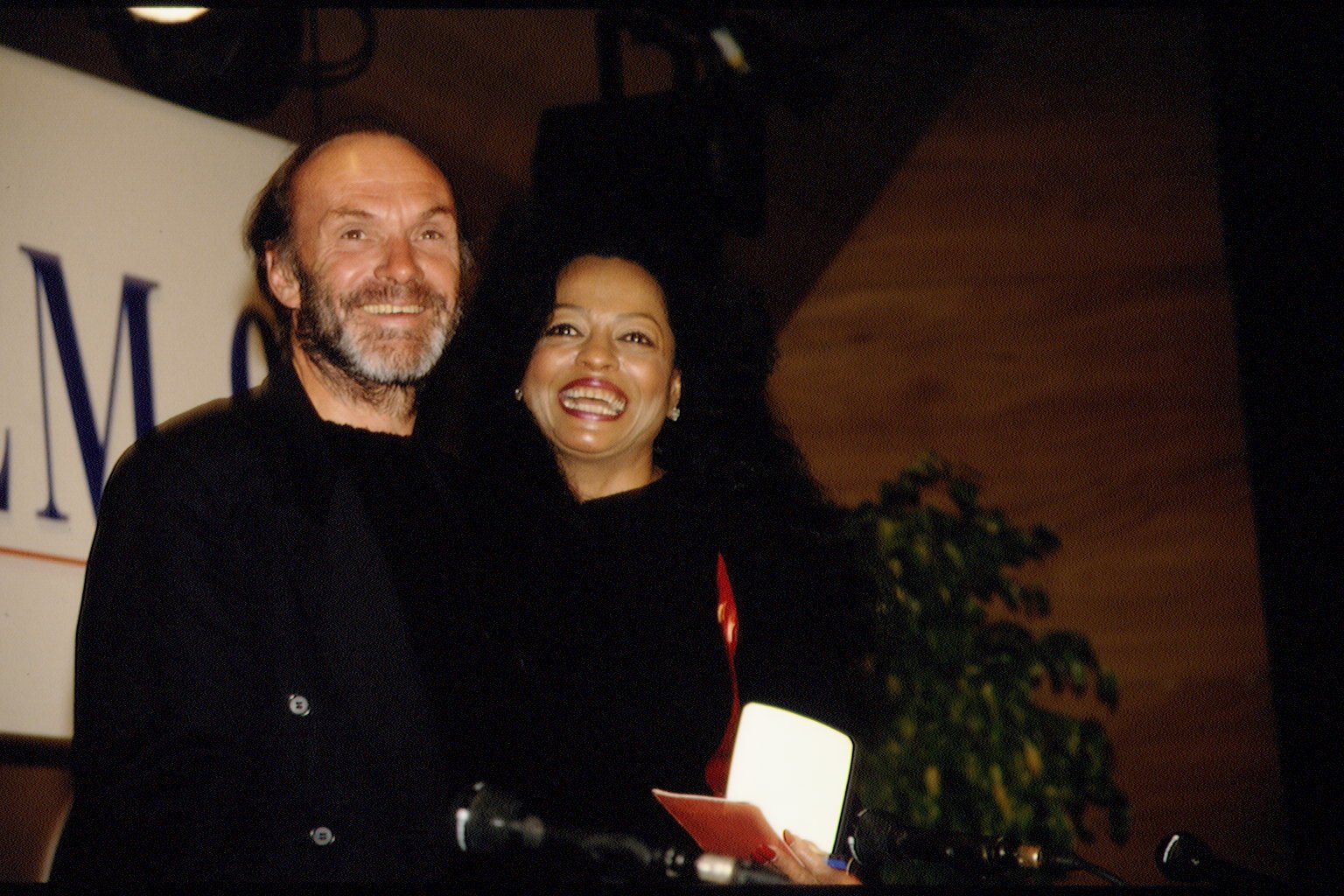 Diana Ross and Arne Naess Jr. on February 2, 1994. | Source: Getty Images