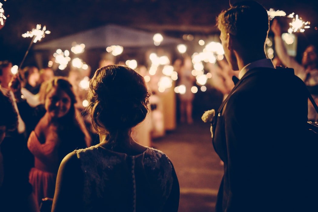 An evening wedding ceremony | Photo: Unsplash