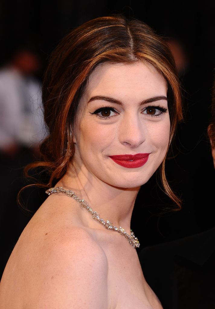 Anne Hathaway arriving for the 83rd Academy Awards on February 27, 2011. | Source: Getty Images.