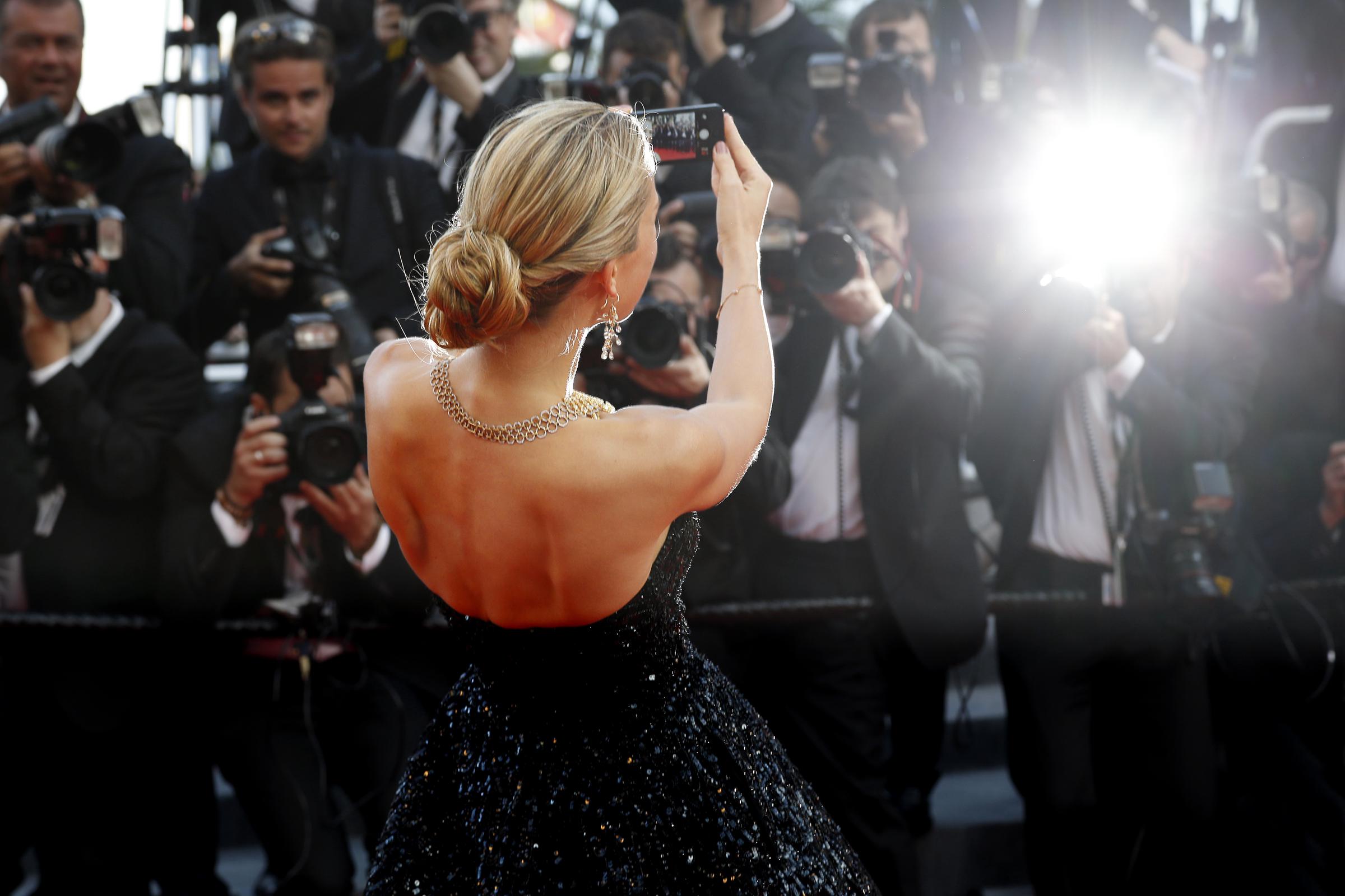 Petra Nemcova takes a selfie during the Cannes Film Festival on May 20, 2014, in Cannes, France. | Source: Getty Images