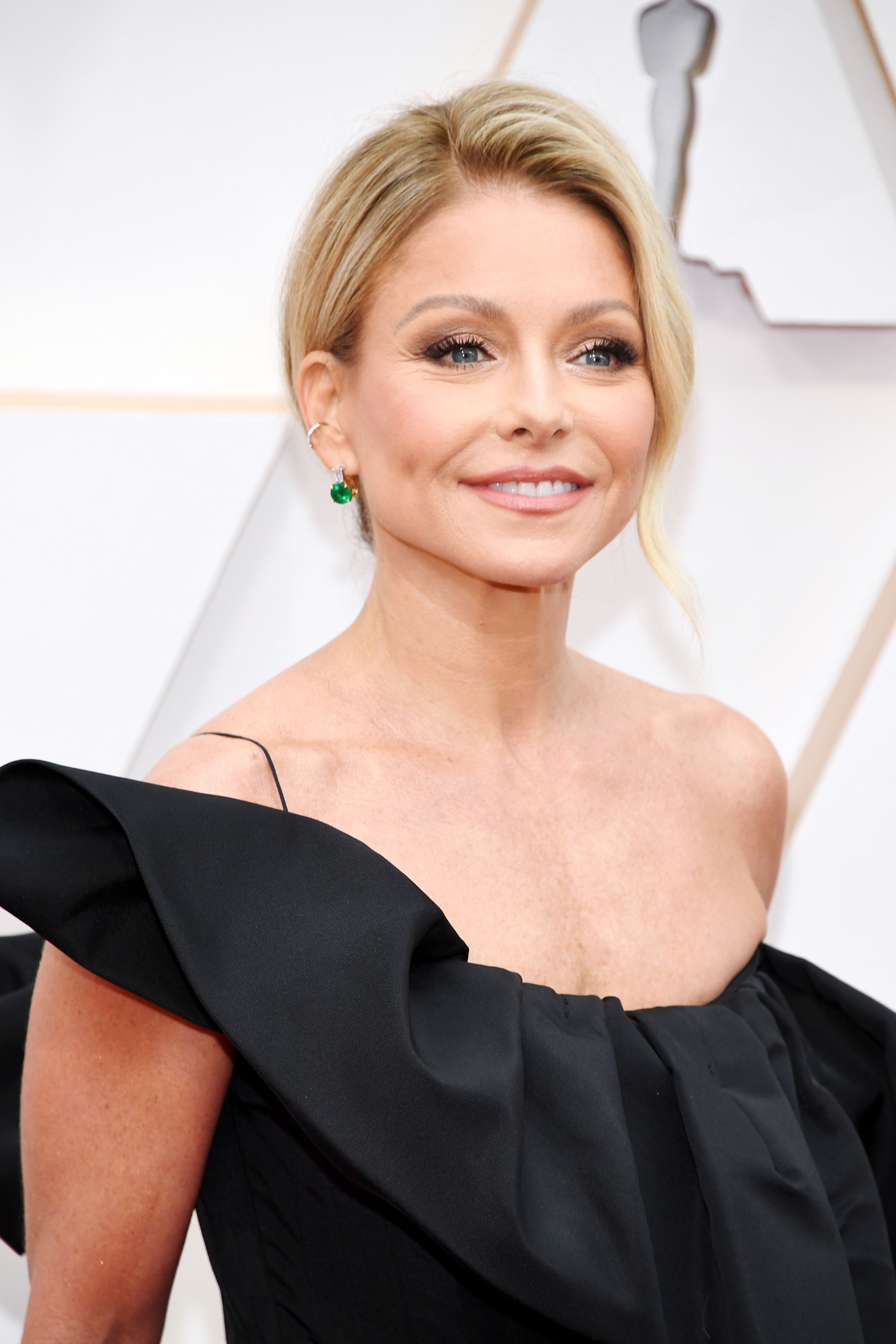 Kelly Ripa at the 92nd Annual Academy Awards at Hollywood and Highland on February 09, 2020 | Photo: Getty Images