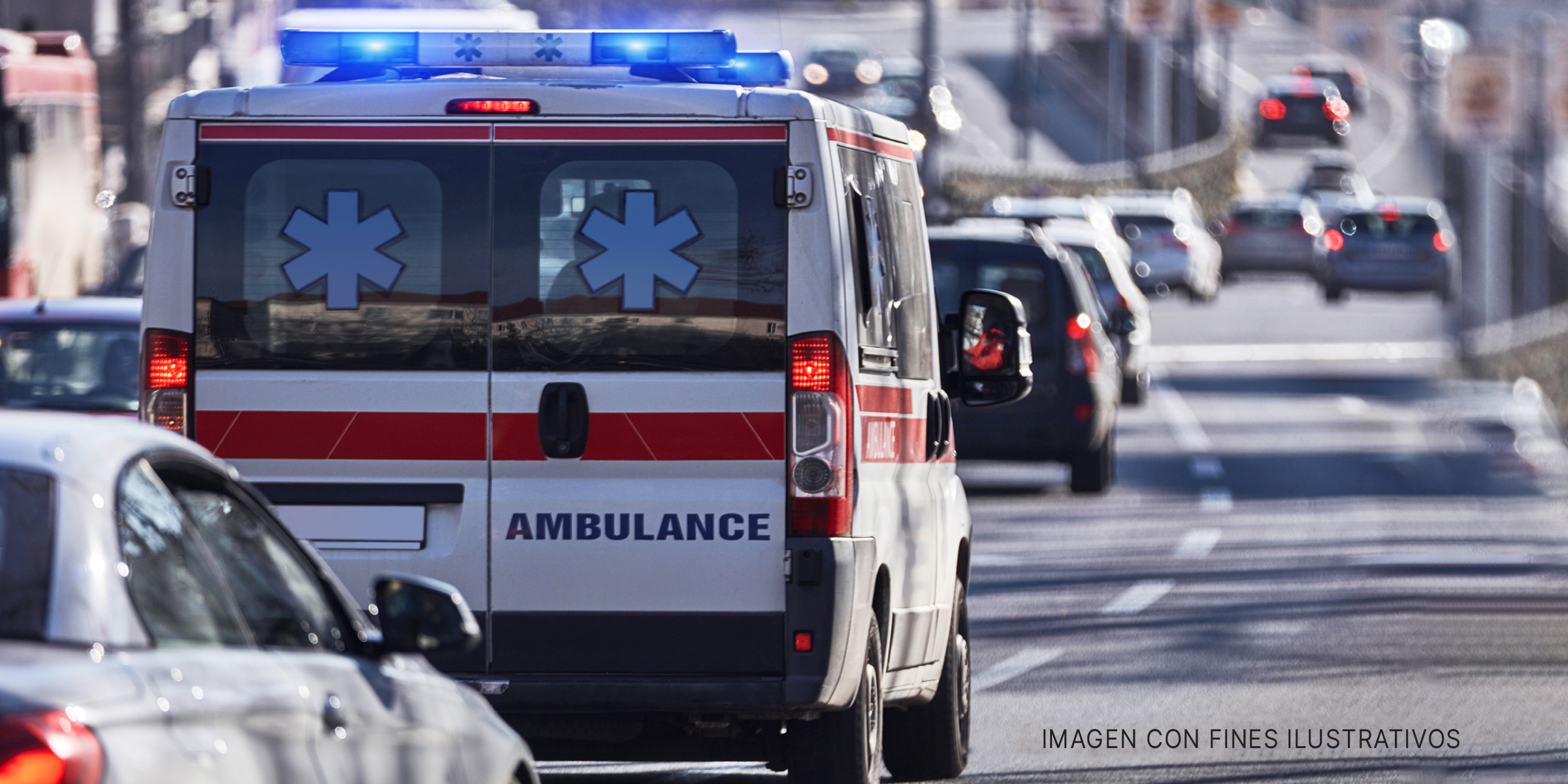 Ambulancia en la carretera. | Foto: Getty Images