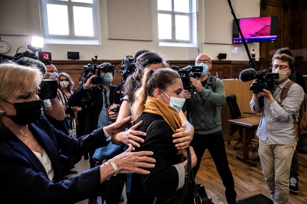 Valérie Bacot en tribunal de Chalon-sur-Saone en junio de 2021. | Foto: Getty Images
