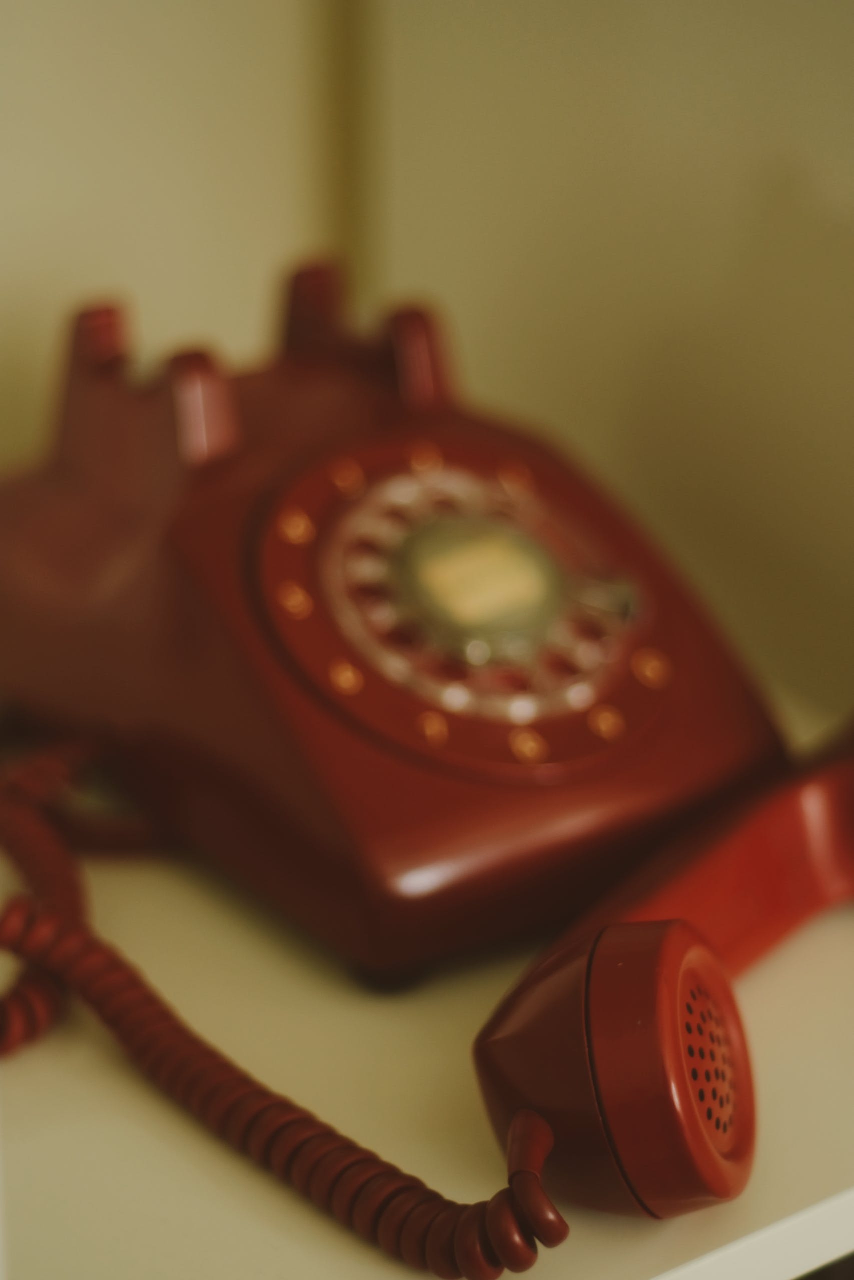Old phone | Source: Pexels