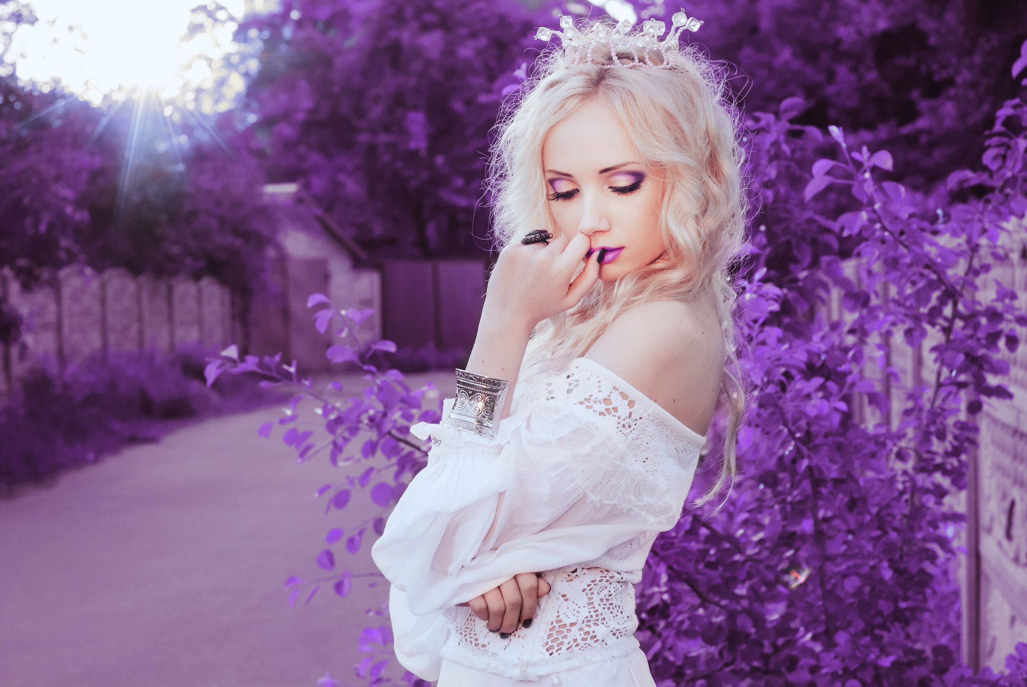 A beautiful princess in a violet garden. | Photo: Getty Images