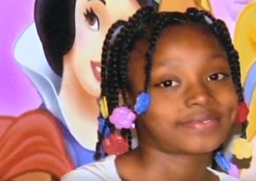 Aiyana Stanley-Jones, 7-year-old who was got shot during police raid.| Photo: YouTube/ CNN.