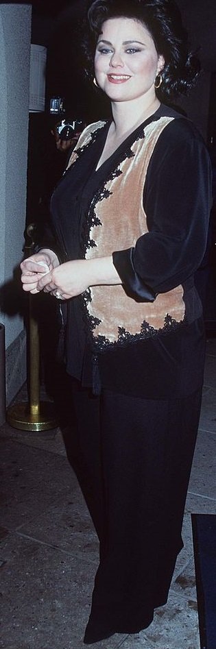 Delta Burke at the CBS press tour on January 5, 1995 | Source: Getty Images