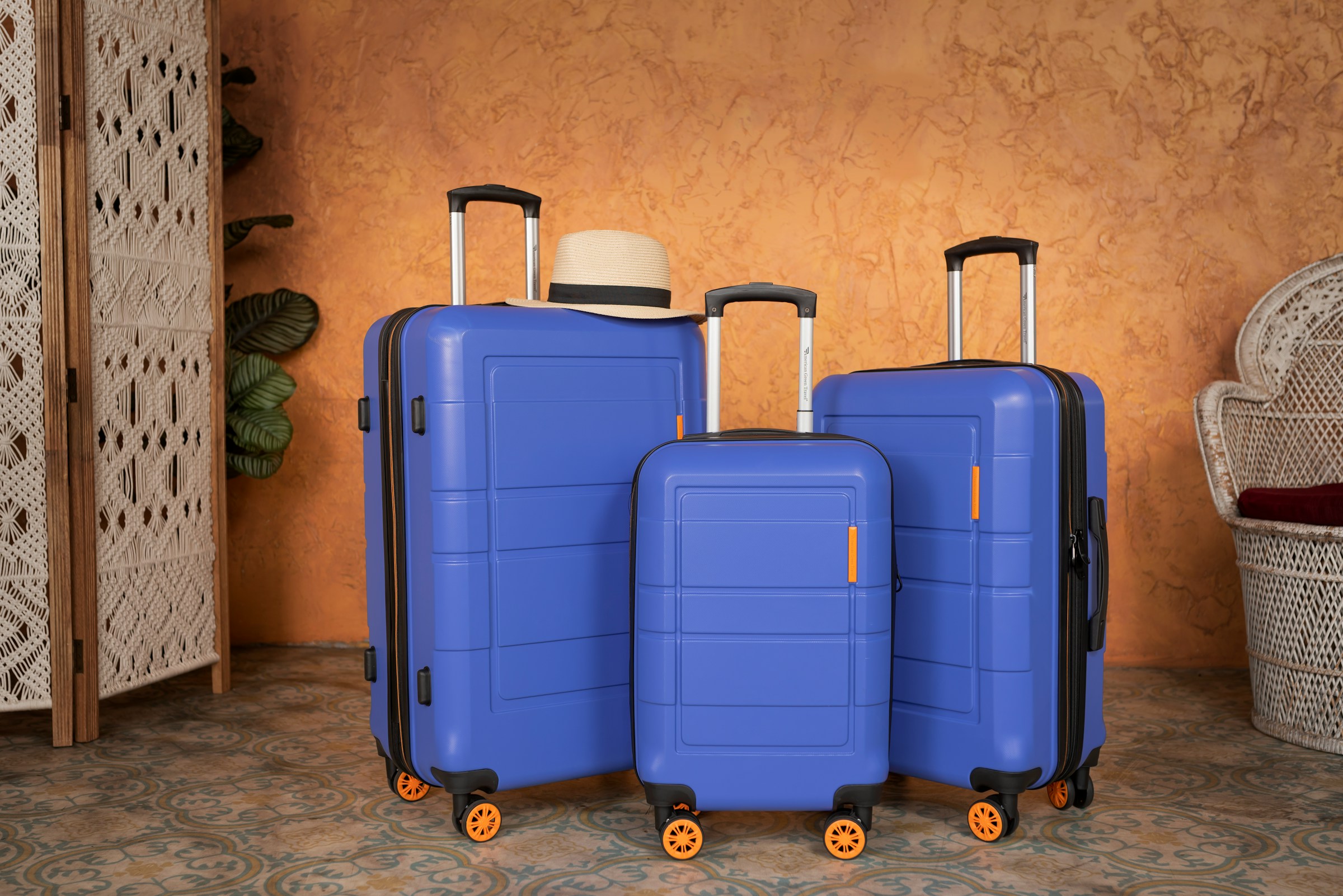 Blue suitcases lined up | Source: Unsplash
