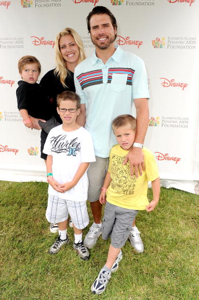 Joshua Morrow, wife, and kids arrive at the 21st A Time For Heroes Celebrity Picnic | Photo: Getty Images Joshua Morrow, wife, and kids arrive at the 21st A Time For Heroes Celebrity Picnic | Photo: Getty Images