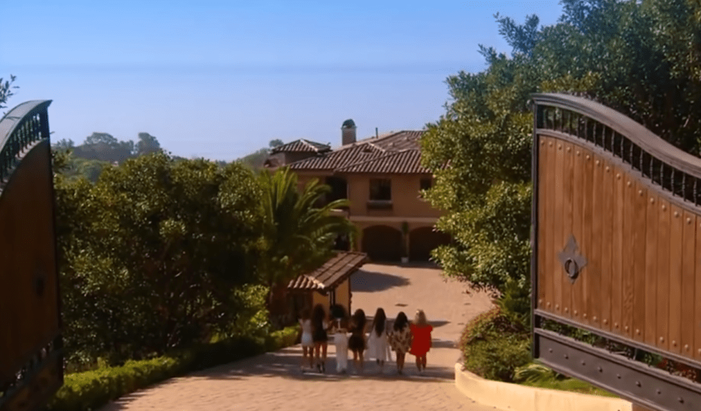 A tour of Simon Cowell multi-million dollar house | Photo: youtube/talent recap