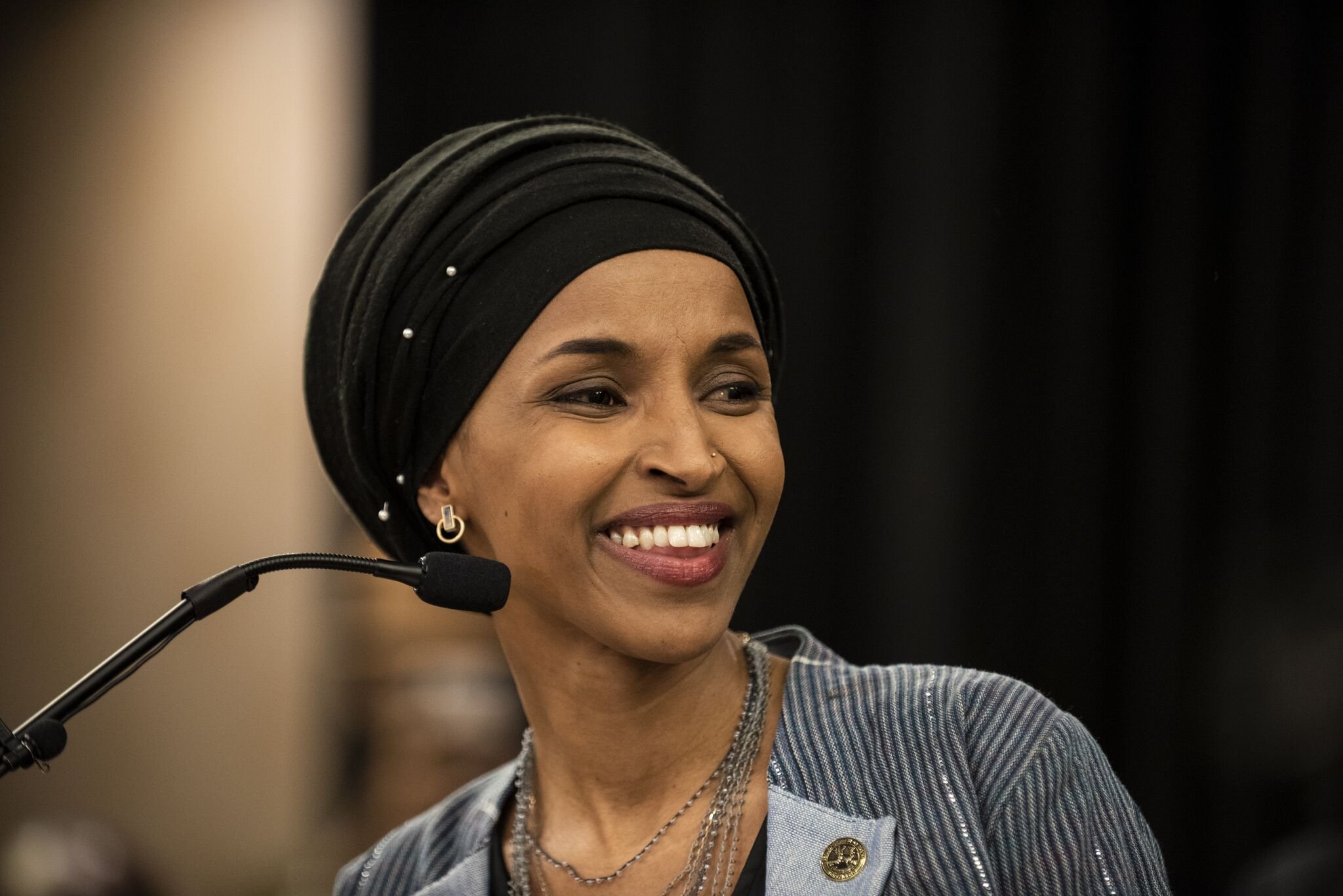 Minnesota Democratic Congressional Candidate Ilhan Omar speaks at an election night results party on November 6, 2018 | Photo: Getty Images