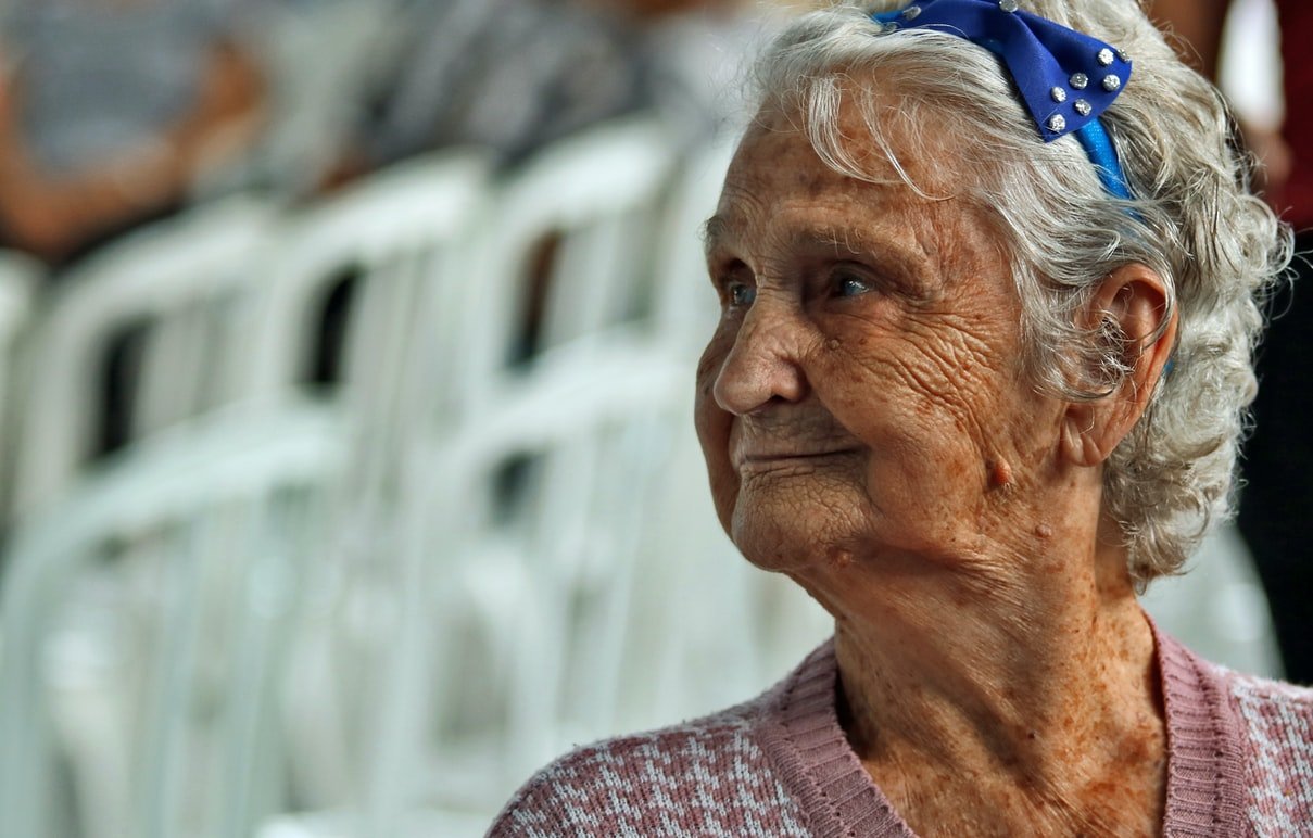 Retrato de una anciana. | Foto: Unsplash