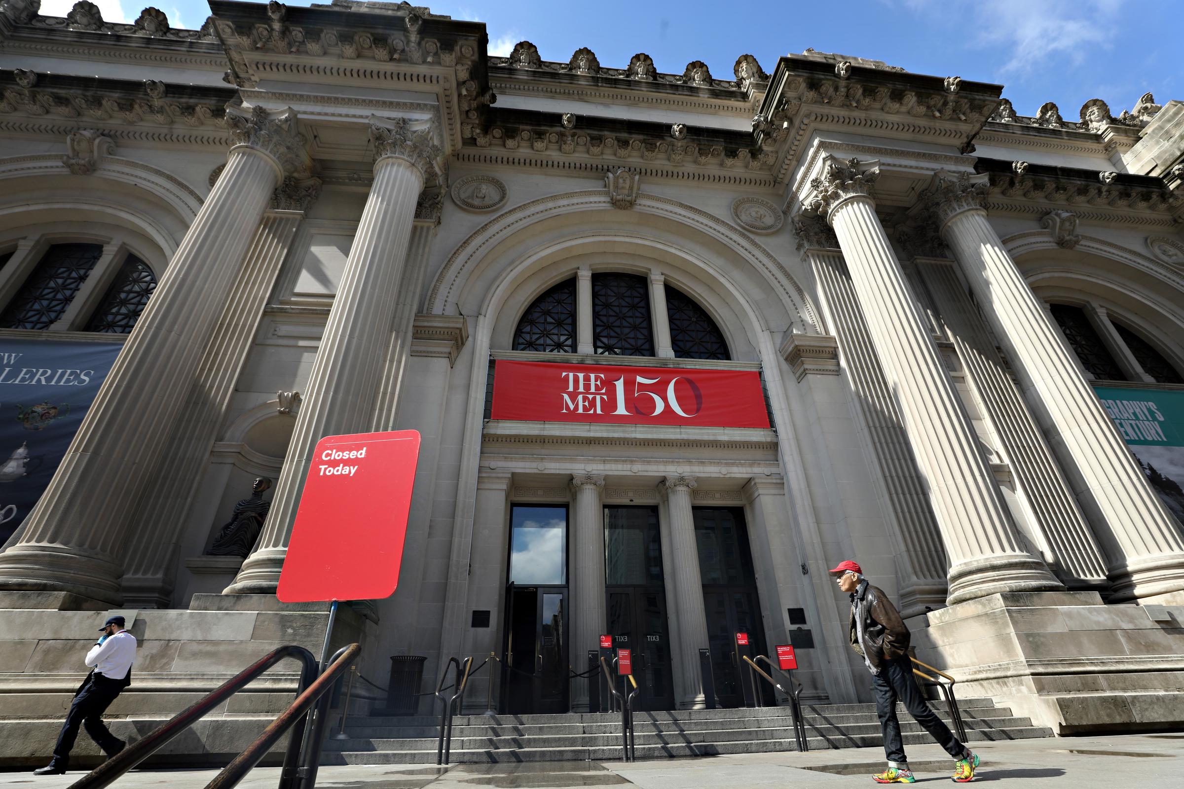 A closed sign is seen outside of The Metropolitan Museum of Art in New York City, on March 13, 2020 | Source: Getty Images