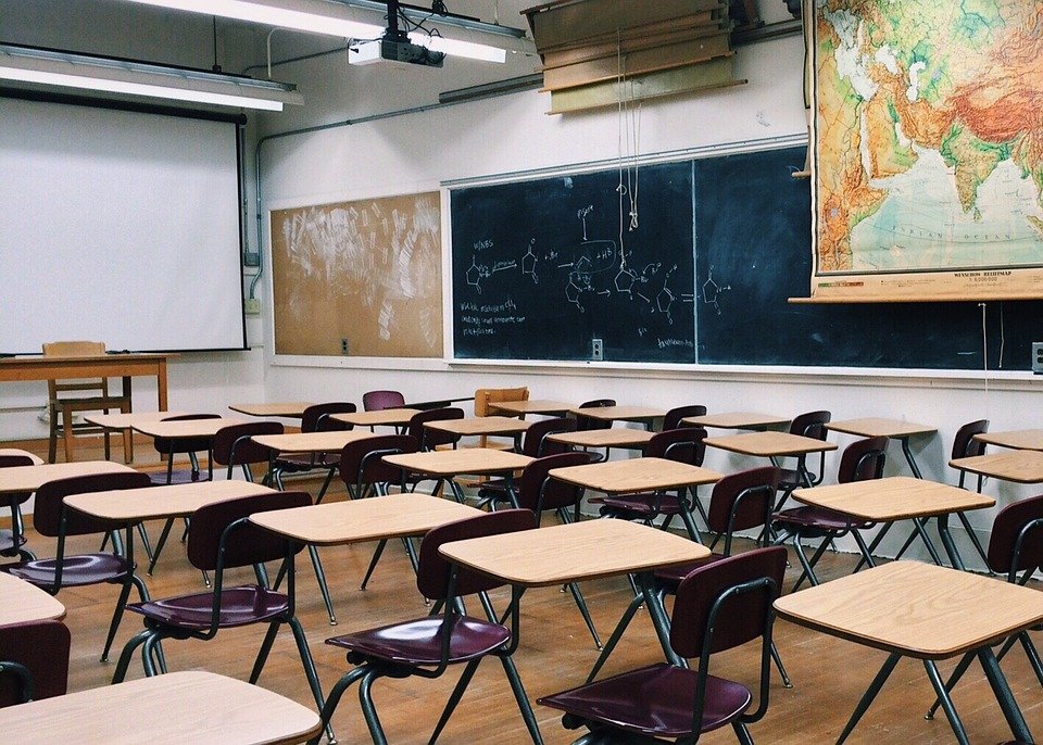 A wide classroom. | Photo: pixabay.com