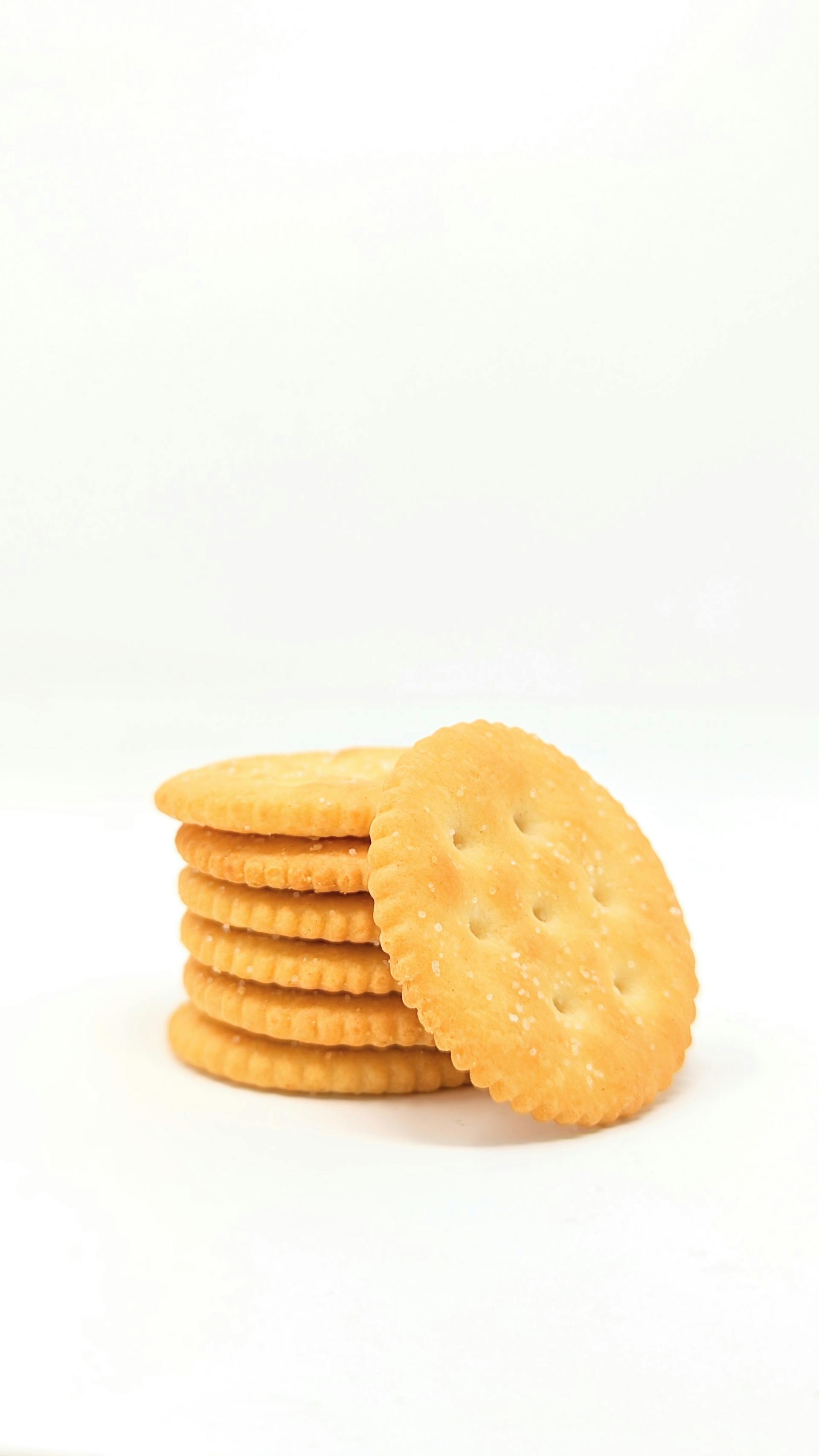 A close-up shot of crackers | Source: Pexels