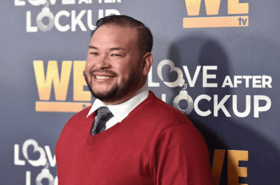 Jon Gosselin poses on the red carpet for the "Love After Lockup" with panel, "Real Love: Relationship Reality TV's Past, Present & Future," on December 11, 2018, in Beverly Hills, California | Source: Alberto E. Rodriguez/Getty Images for WE tv