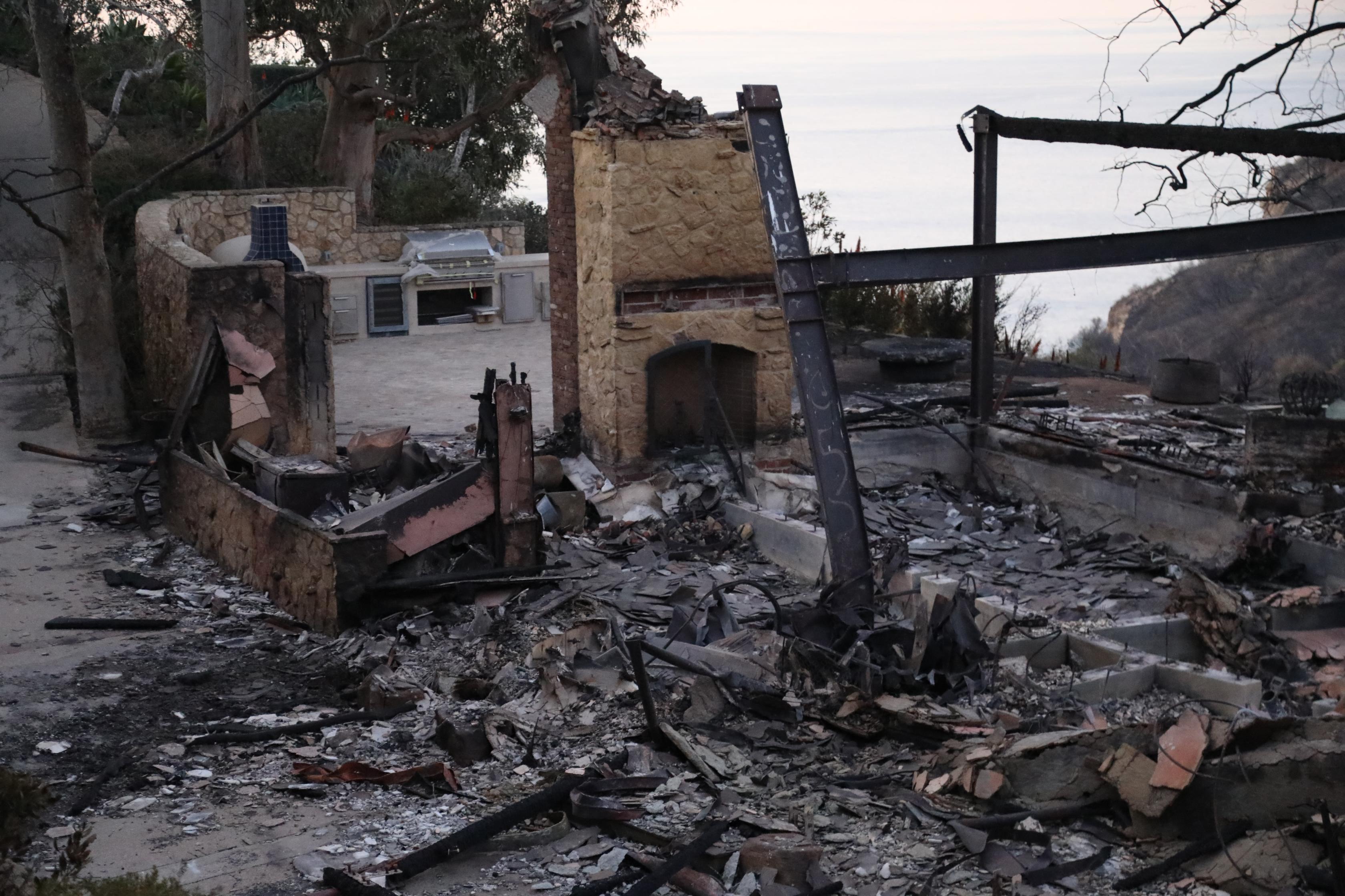 Mel Gibson's Malibu home destroyed at the Palisades fire on January 10, 2025, in Los Angeles, California | Source: Getty Images