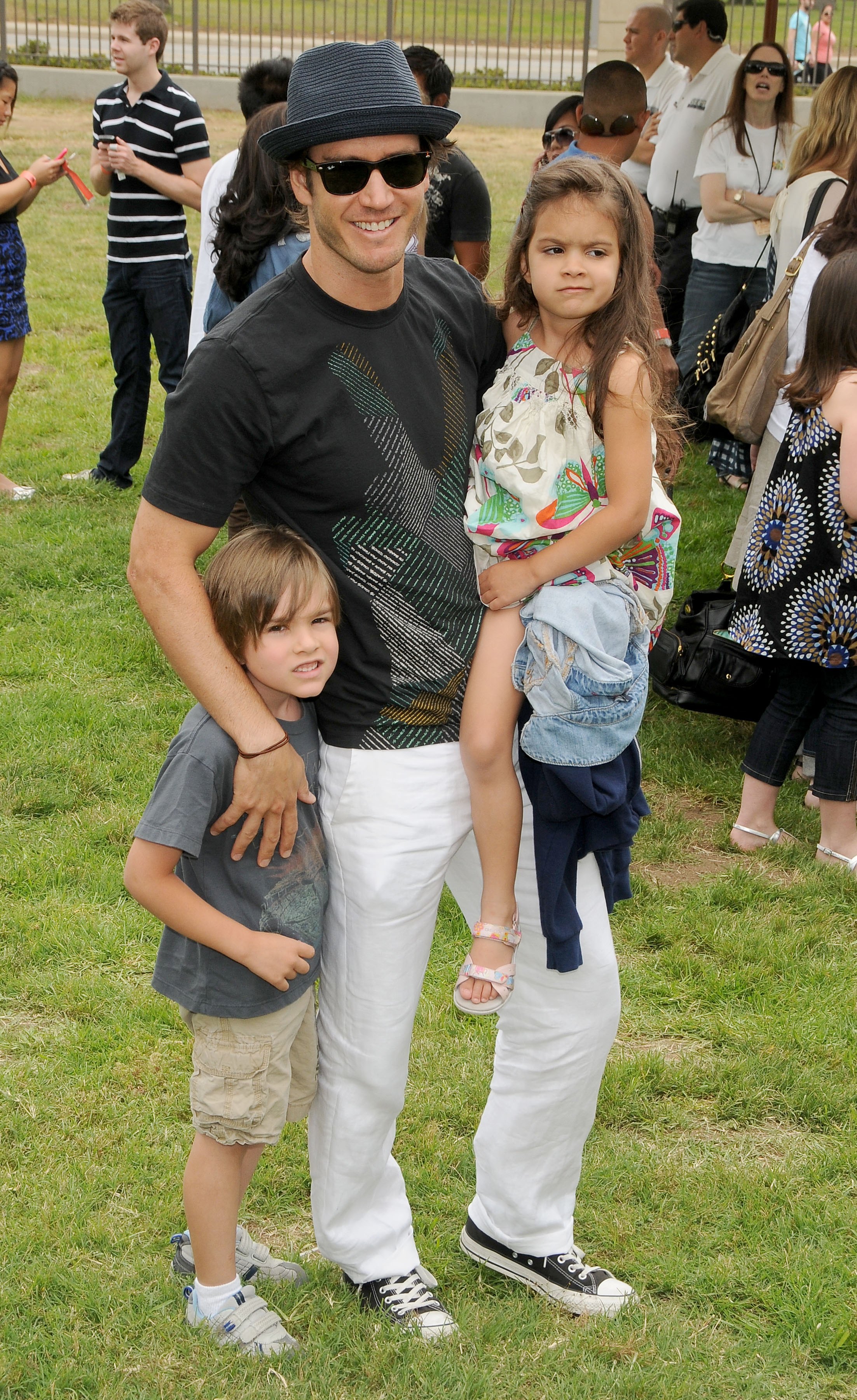 The actor with his children on June 13, 2010 | Source: Getty Images