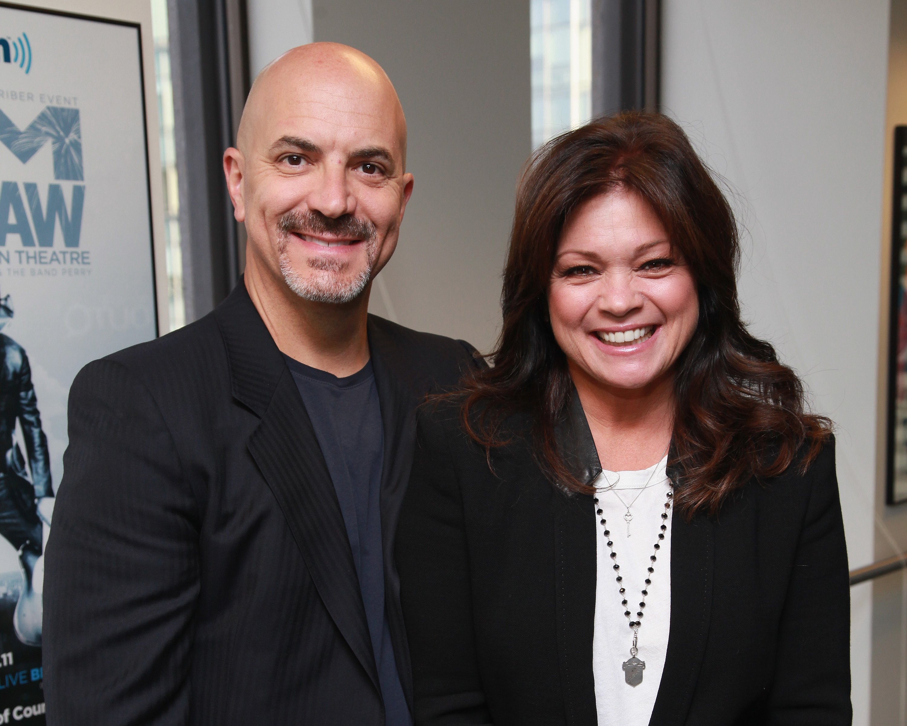 Tom Vitale and Valerie Bertinelli at the SiriusXM Studio on October 17, 2012, in New York | Source: Getty Images