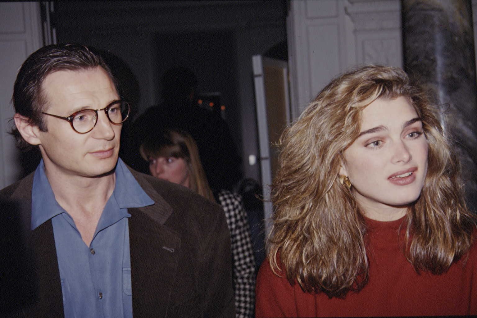 Brooke Shields and date Liam Neeson. | Source: Getty Images