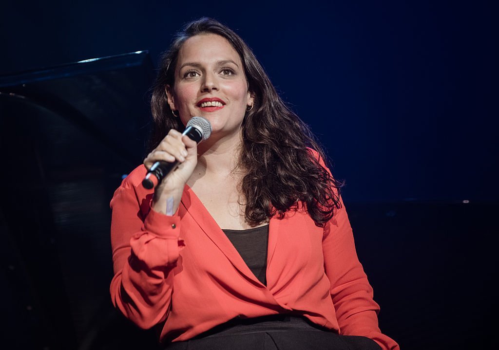 Anna Chedid assiste à l'événement "Act For Climate" à L'Olympia le 7 décembre 2015 à Paris, France. | Photo : Getty Images
