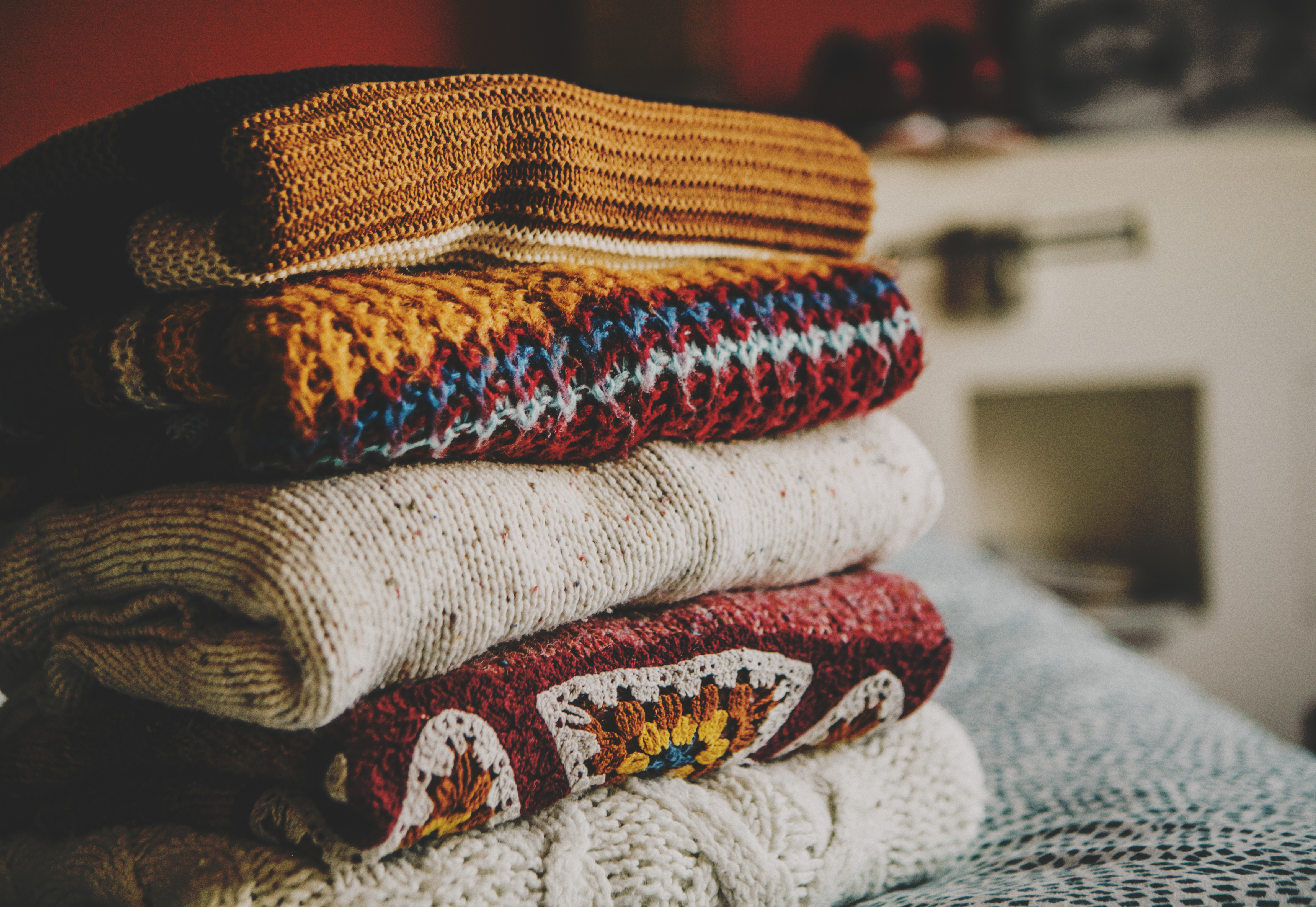 A bunch of sweaters | Source: Getty Images