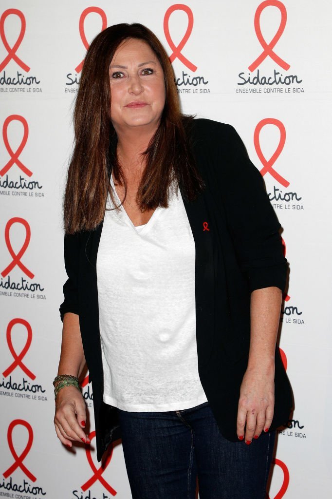 Evelyne Thomas, présentatrice de télévision, assiste au lancement de "sidaction 2018" au musée du quai branly le 5 mars 2018 à Paris. | Photo : Getty Images