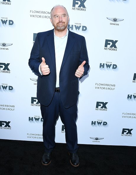 Louis C.K. arrive au FX et Vanity Fair Emmy Celebration at Craft le 16 septembre 2017 à Century City, en Californie. | Photo : Getty Images