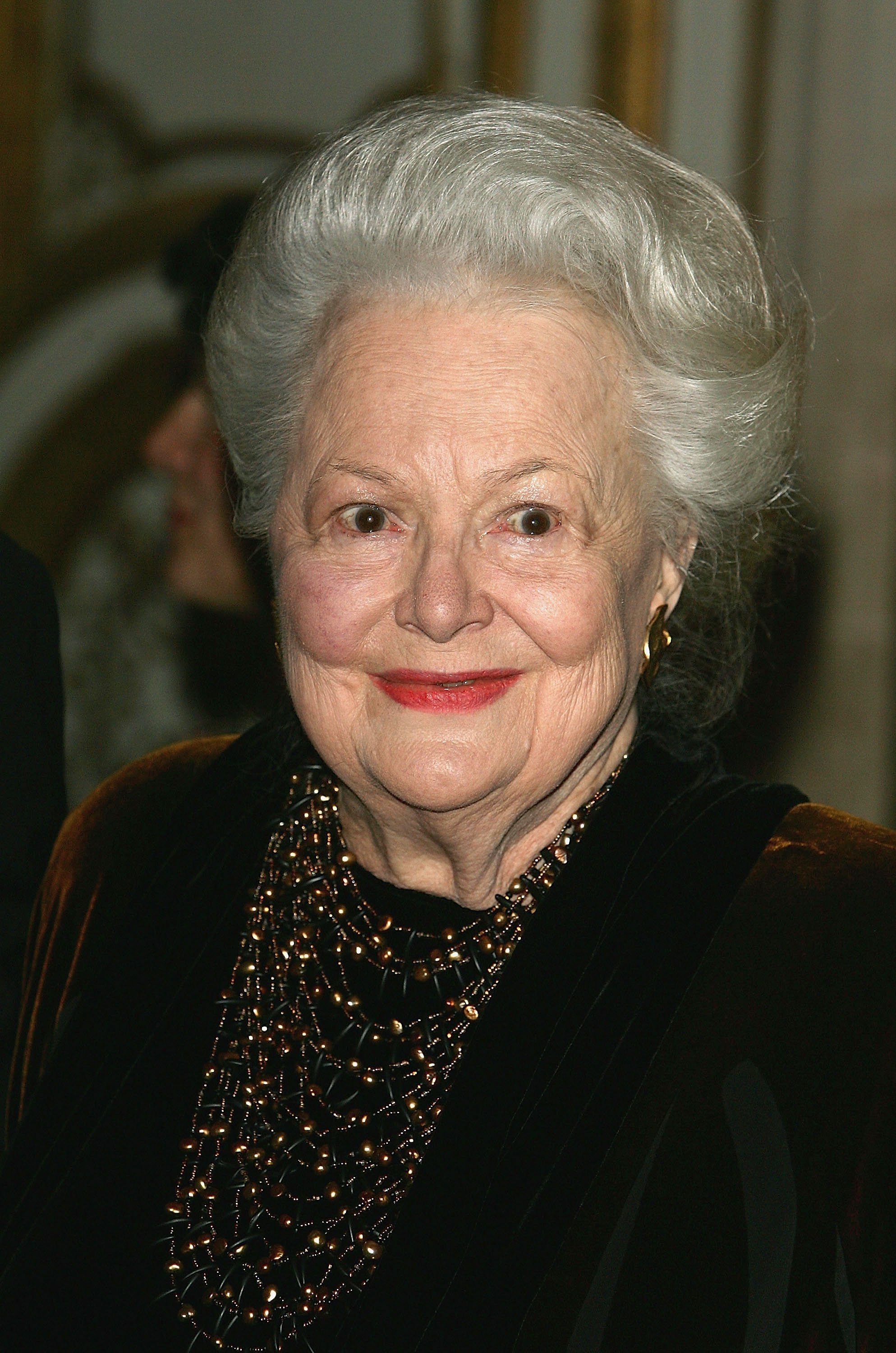 Olivia de Havilland arrives to attend the International evening of the child on November 28, 2005 in Versailles, France | Source: Getty Images