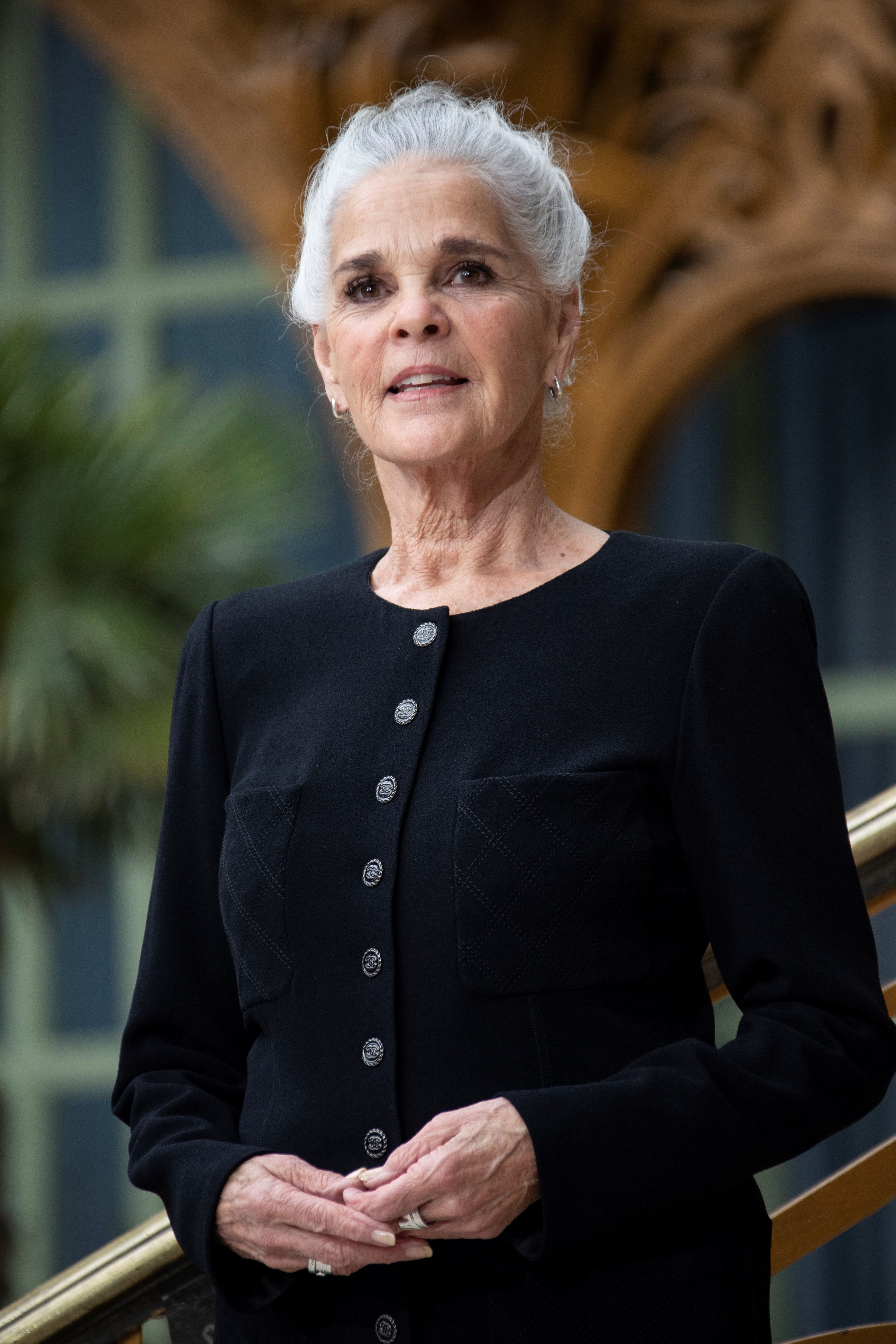 Ali MacGraw poses during the photocall prior to the 2020 Chanel Croisiere fashion show at the Grand Palais on May 3, 2019, in Paris, France. | Source: Getty Images