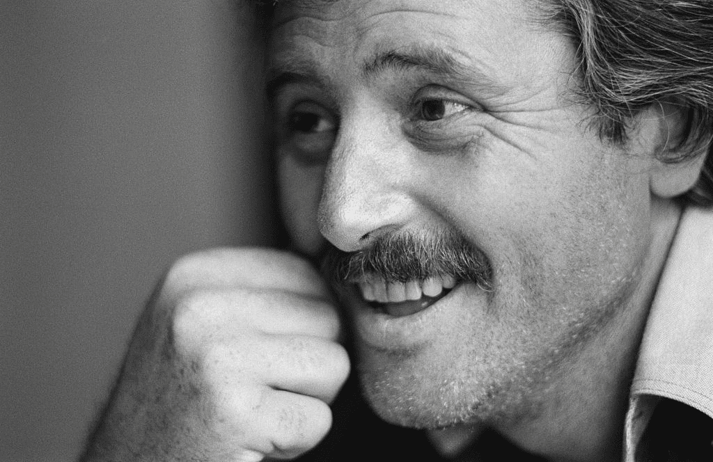 L’acteur Français Victor Lanoux. | Photo : Getty Images L’acteur Français Victor Lanoux. | Photo : Getty Images