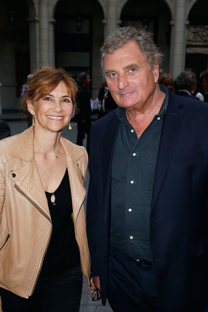 L'actrice Florence Pernel et son mari Patrick Rotman assistent à une pièce de théâtre "Couple" au Théâtre Edouard VII le 22 septembre 2016 à Paris. | Sources : Getty Images