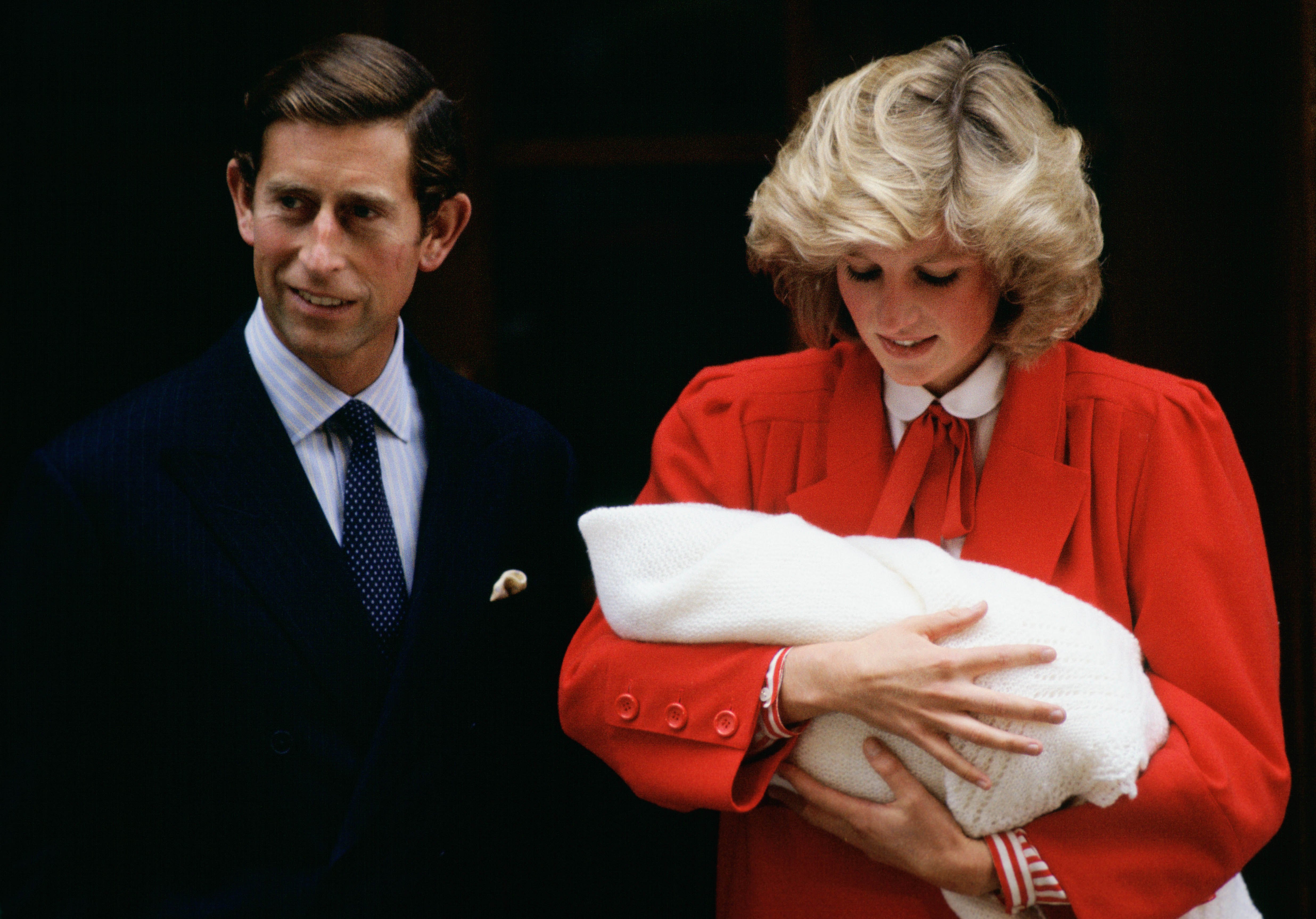 Diana, Princess of Wales holds Prince Harry as she and Prince Charles, Prince of Wales leave the Lindo Wing at St Mary's Hospital in Paddington on September 17, 1984 | Source: Getty Images
