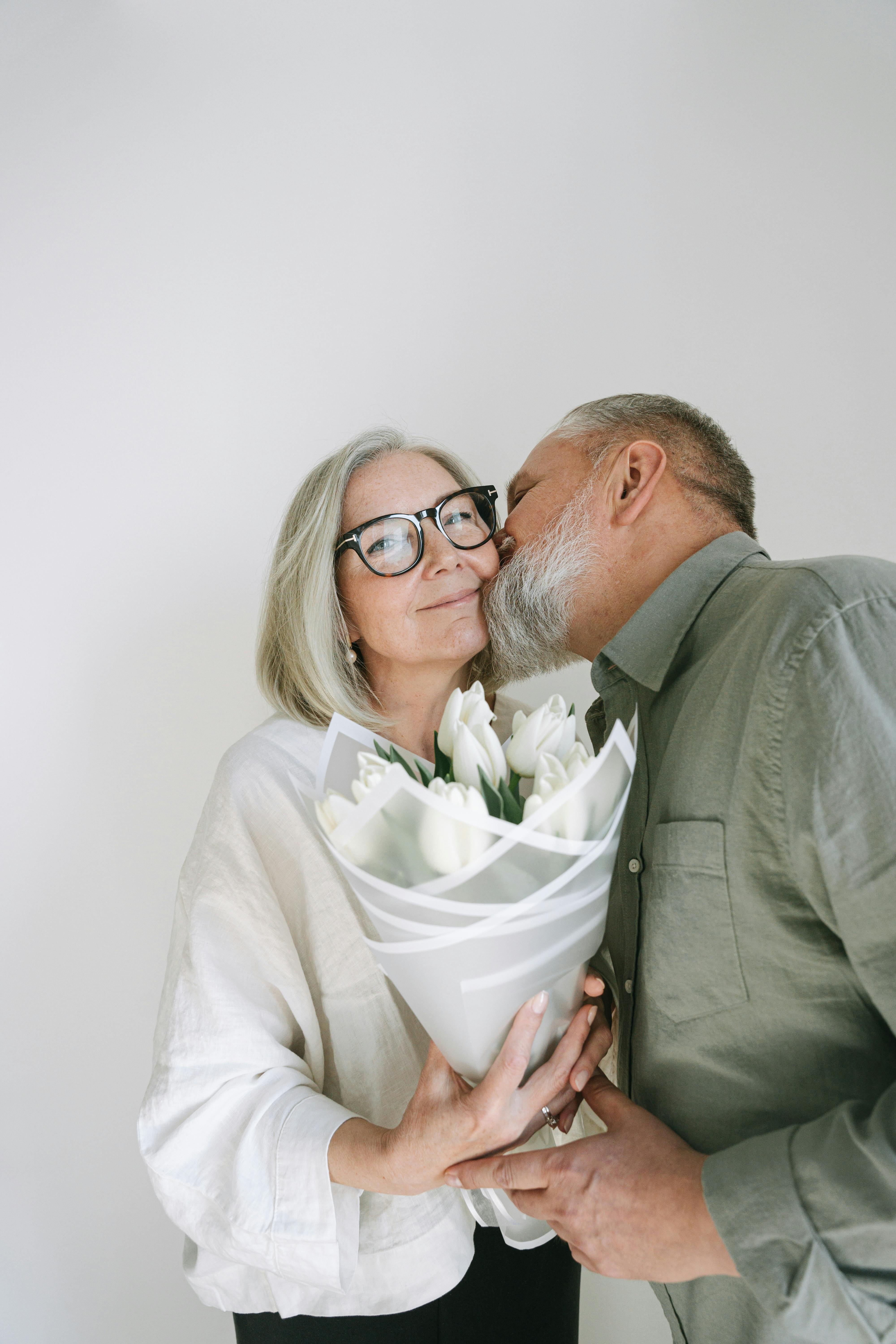 A woman who received flowers from her husband | Source: Pexels