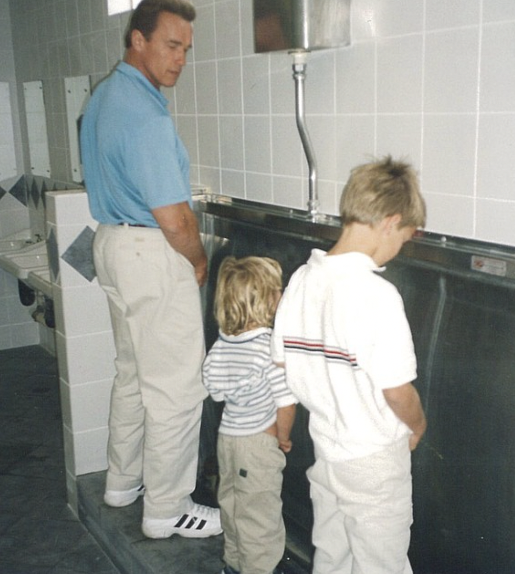 Arnold Schwarzenegger with his sons from a post dated September 18, 2014. | Source: Instagram/schwarzenegger