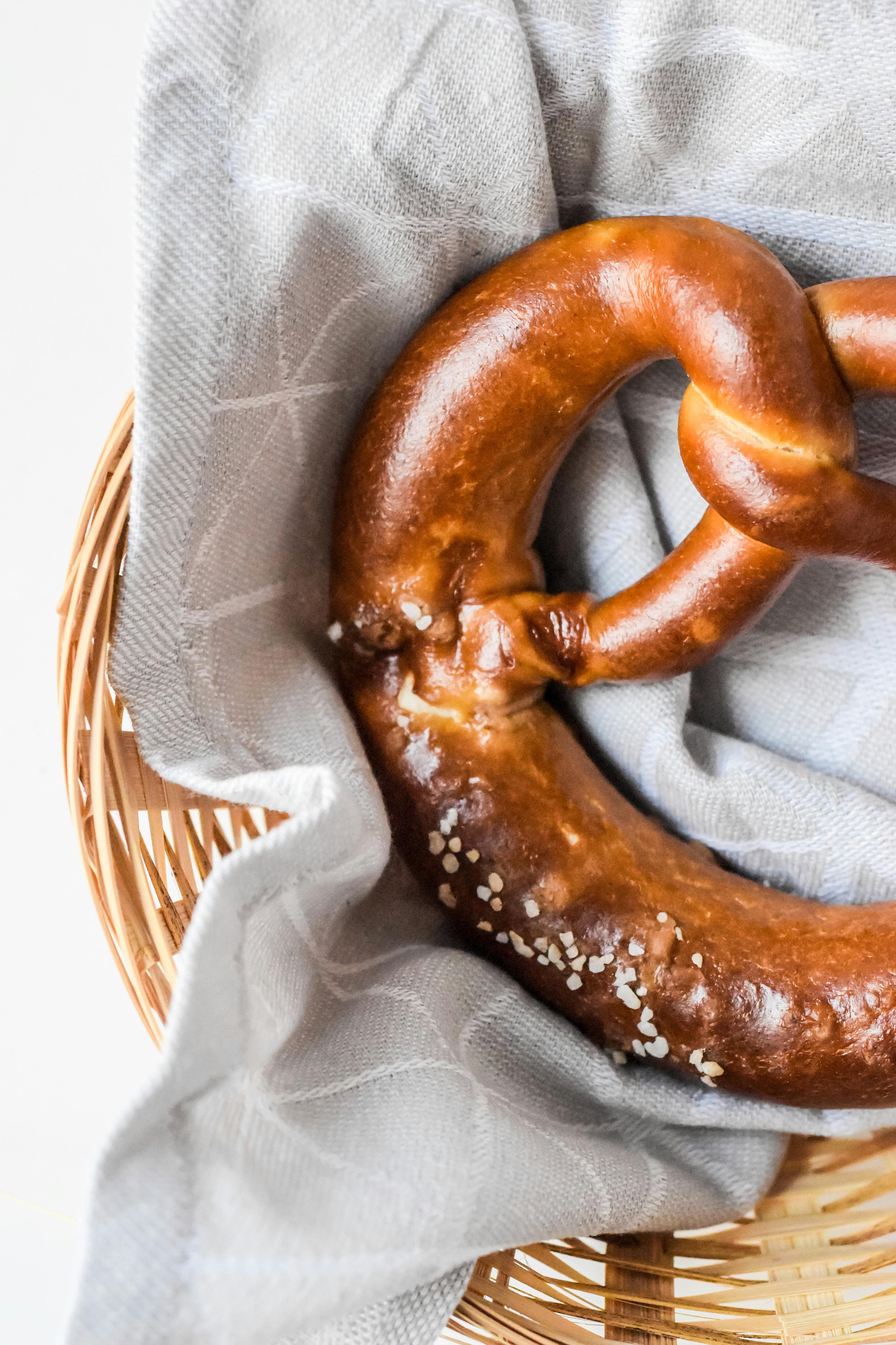 Single pretzel in a basket | Source: Pexels