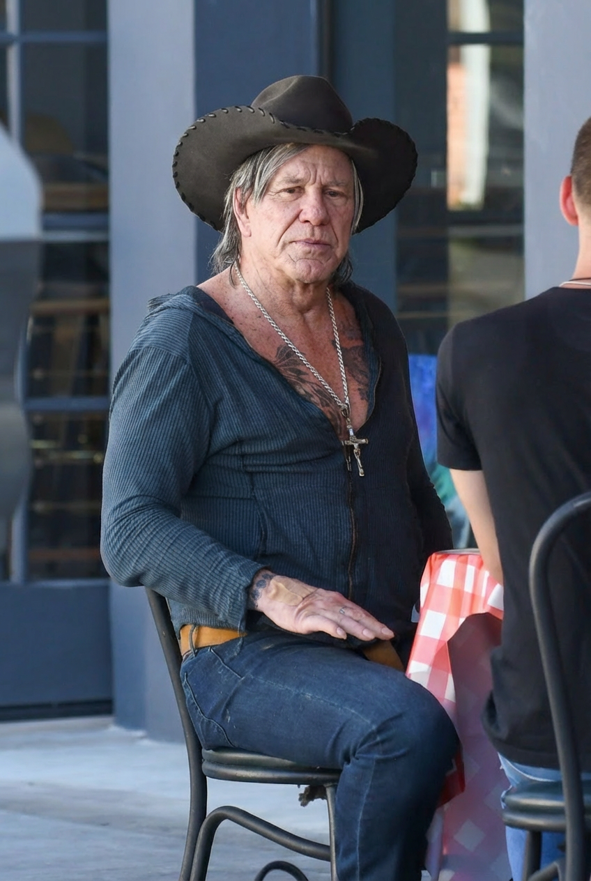 How Mickey Rourke would've looked without plastic surgery thanks to AI | Source: ImagineArt