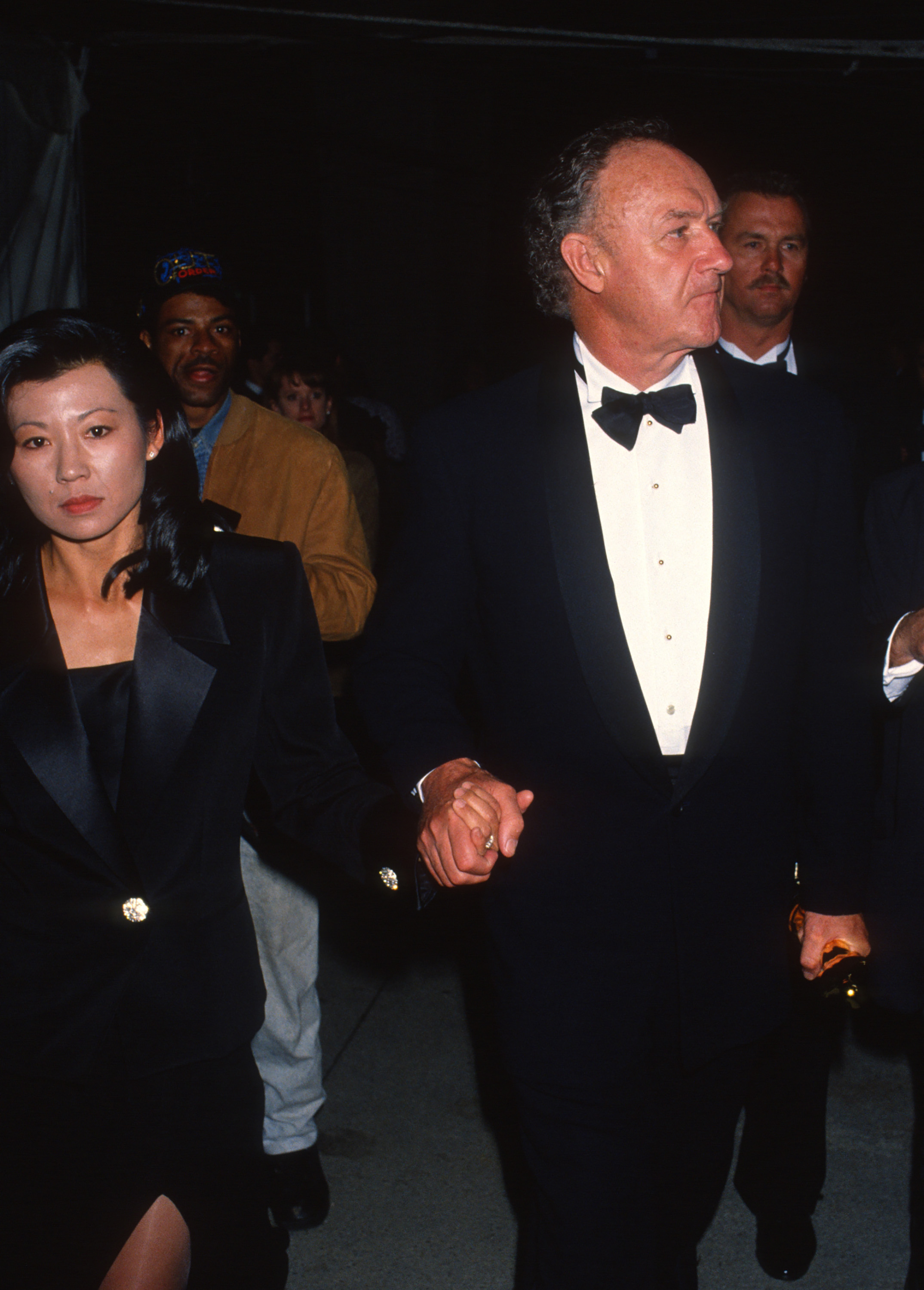 Betsy Arakawaand actor Gene Hackman, attend the 65th annual Academy Awards at the Dorothy Chandler Pavilion, Los Angeles, California, on March 29, 1993 | Source: Getty Images