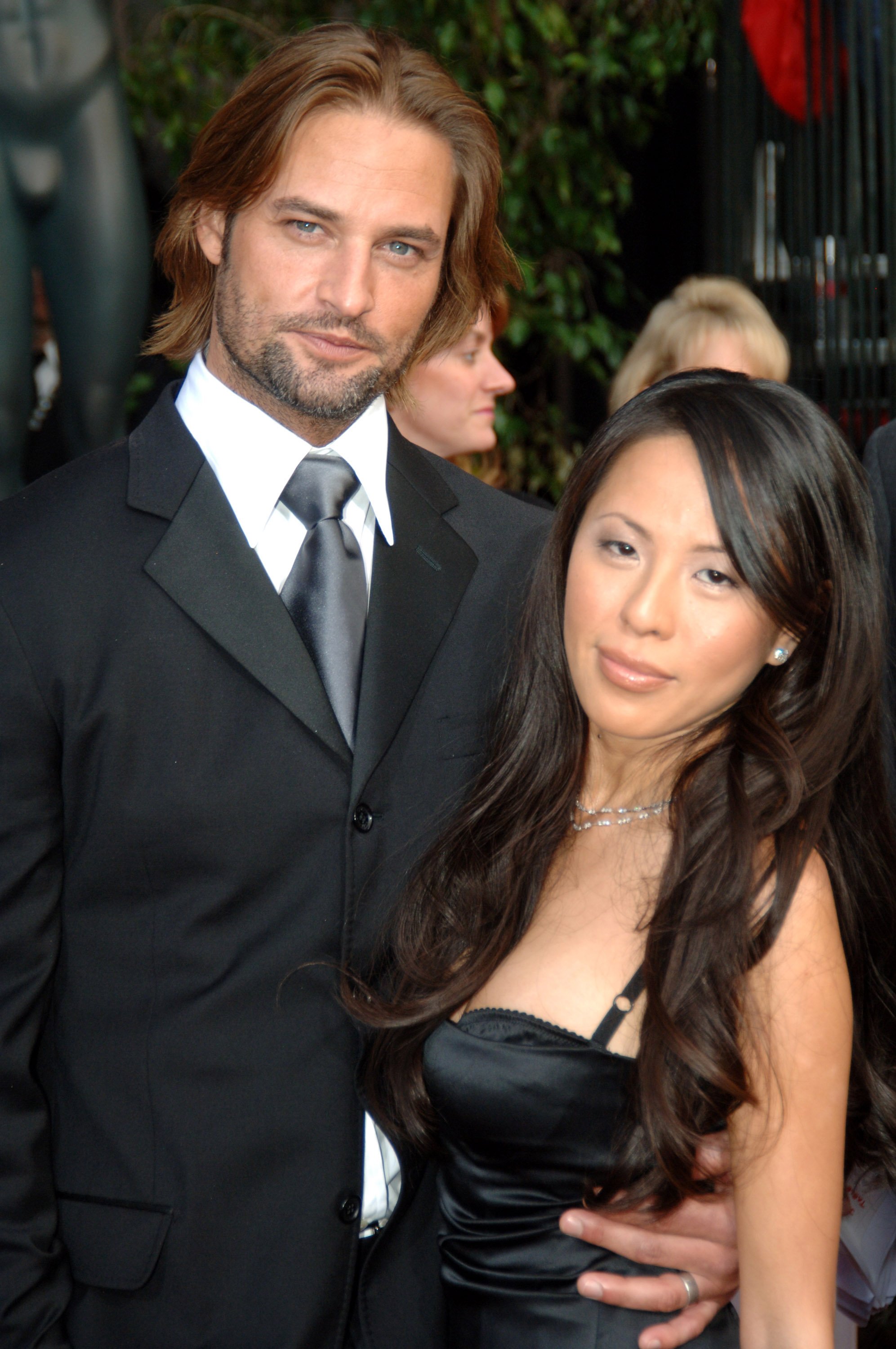 Josh Holloway and Yessica Kumala at the 12th Annual Screen Actors Guild Awards on January 29, 2006. | Source: Getty Images