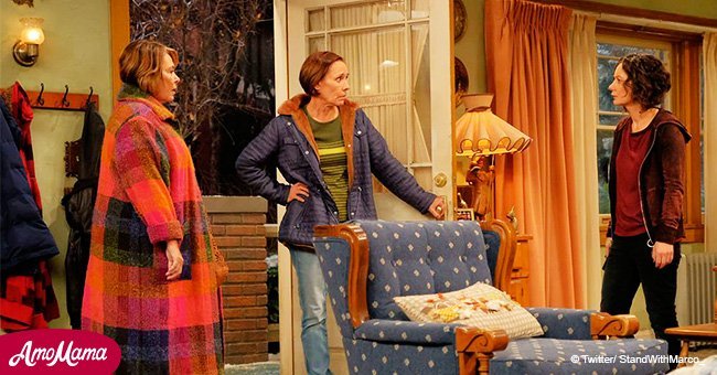 In the new episode, 'Roseanne' honors a cast member who tragically passed away 