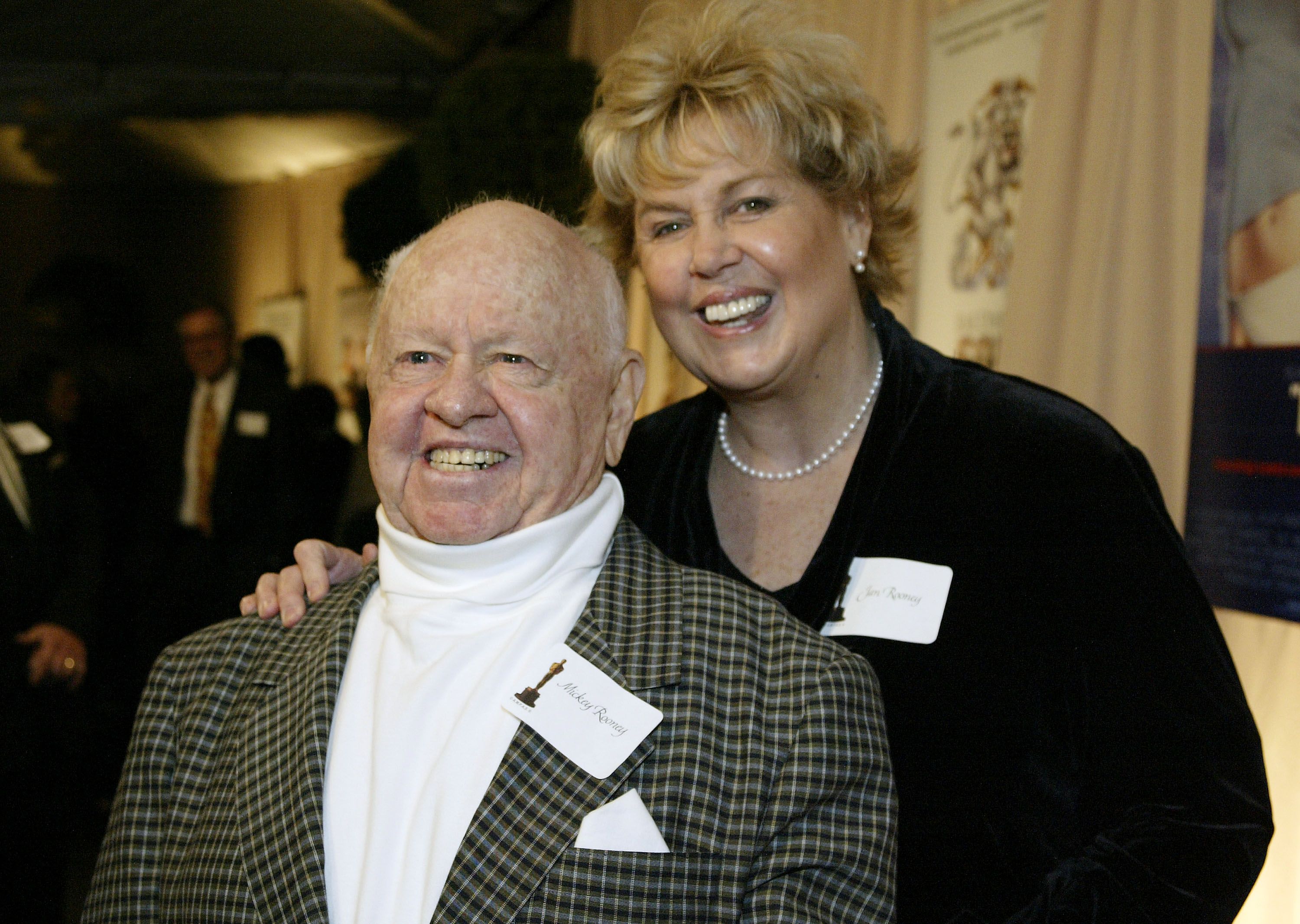 Mickey and wife Jan Rooney at a reception in honor of director Blake Edwards on February 26, 2004, at The Annex in Hollywood, California | Photo: Doug Benc/Getty Images