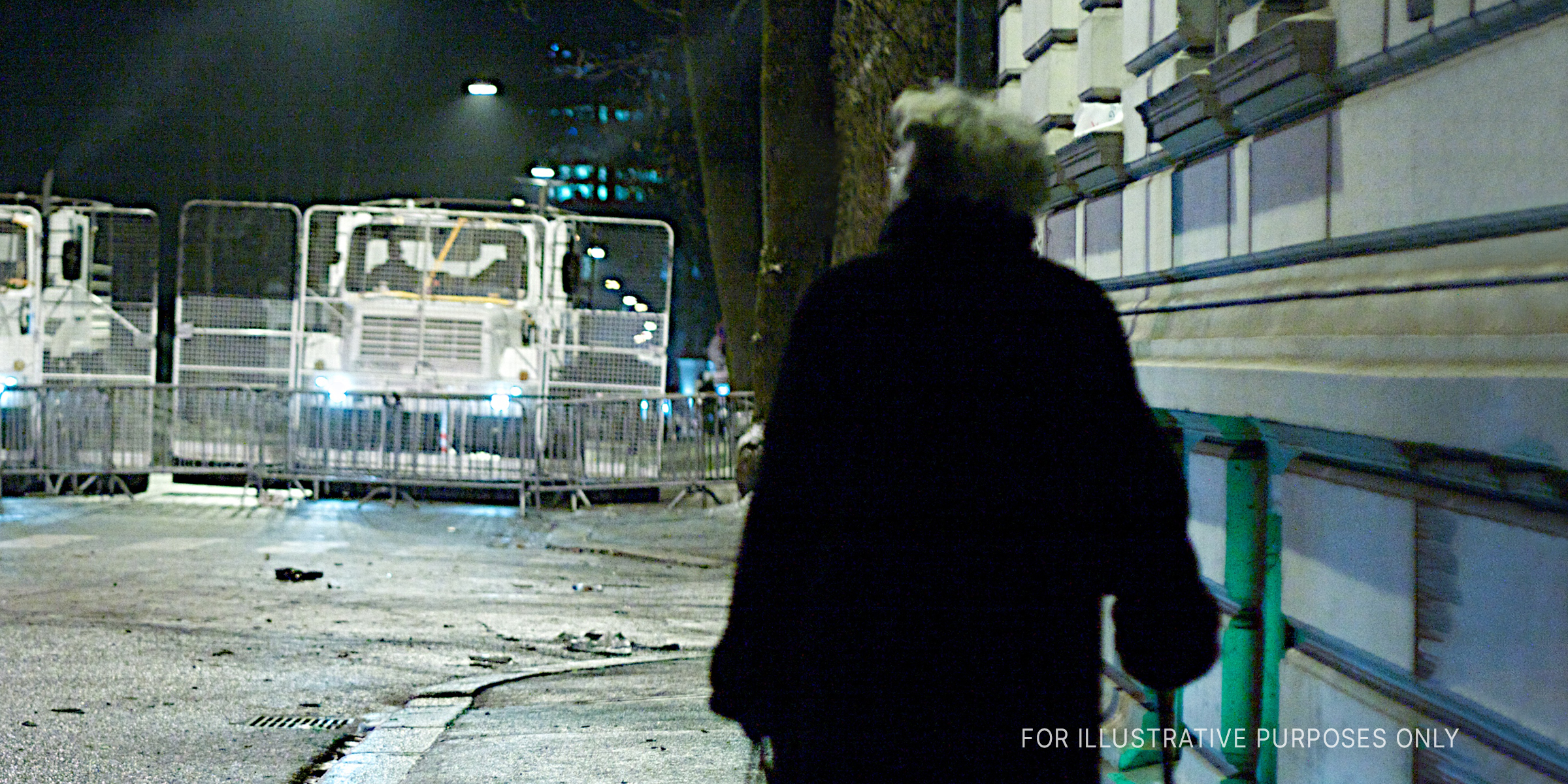 A person walking on a street at night | Source: Flickr/Egil Fujikawa Nes (CC BY 2.0)