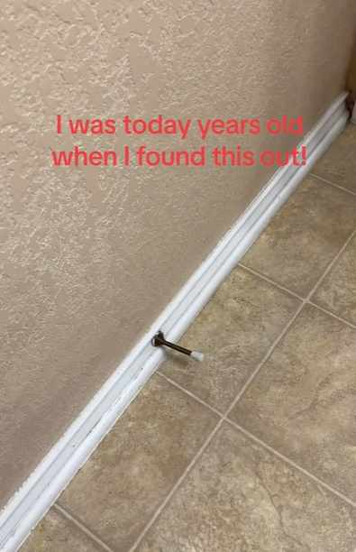 A door stopper as seen in a TikTok video dated April 24, 2024 | Source: TikTok/@tammyvega05