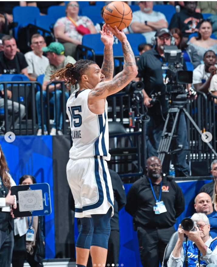 Brandon Clarke attempts a shot from the perimeter during a Memphis Grizzlies game in front of a packed crowd. | Source: Instagram/brandon_clarke23