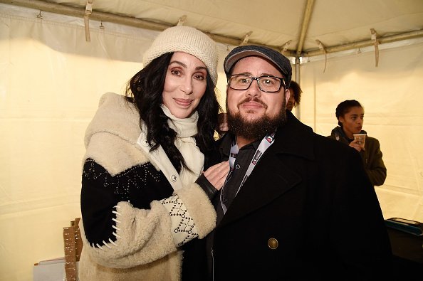 Cher and Chaz Bono at the rally at the Women's March in Washington, DC.| Photo: Getty Images.