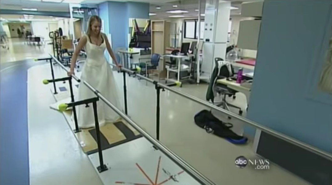Jennifer Darmon at the rehab center | Source: Youtube/ ABC News