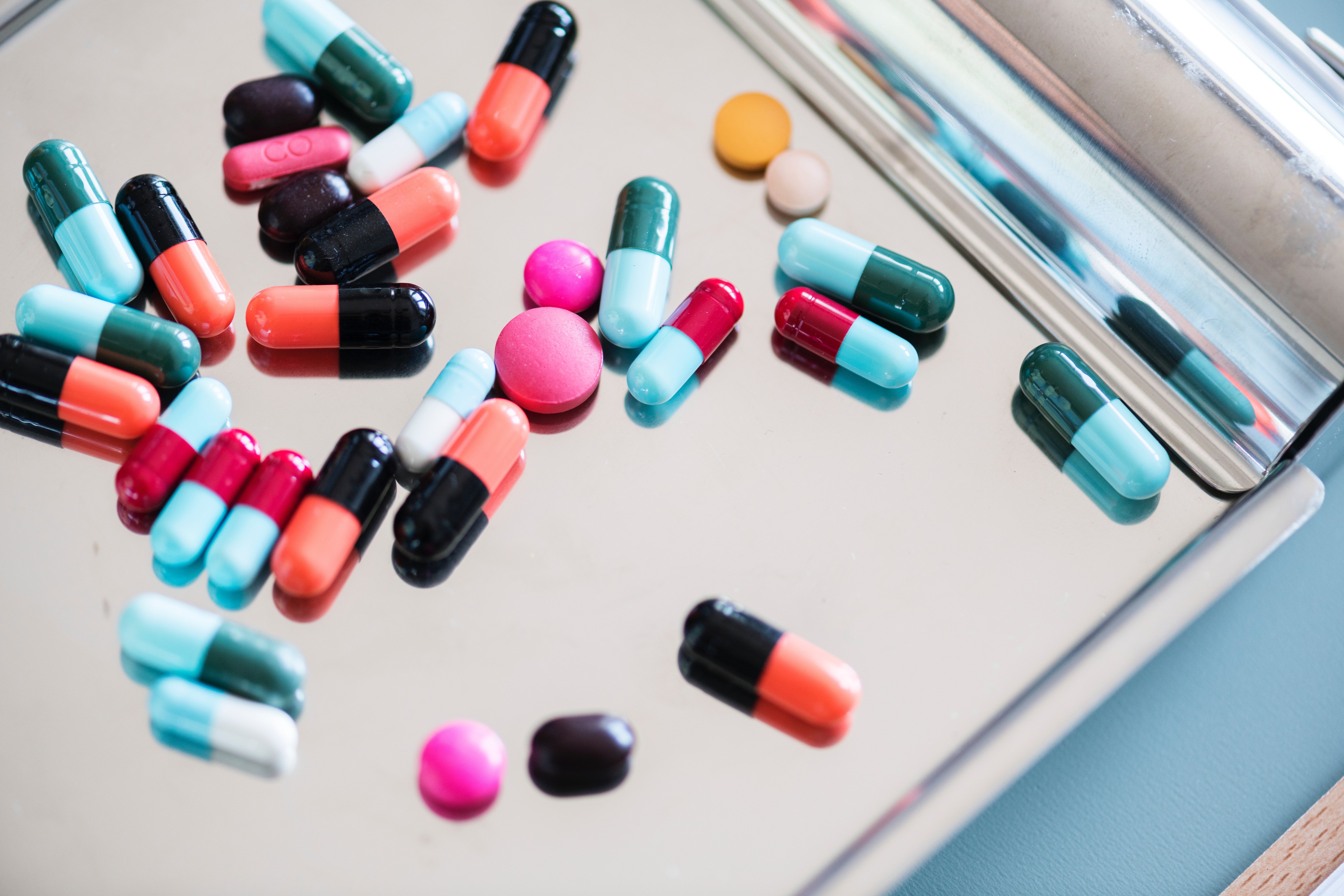 Colorful pills. | Source: Pexels