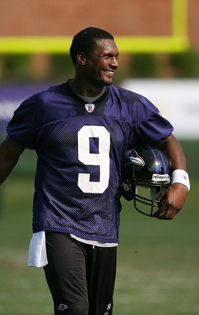 Steve McNair, retired American football quarterback for the Baltimore Ravens, August, 2007 | Photo: Wikimedia Commons Images