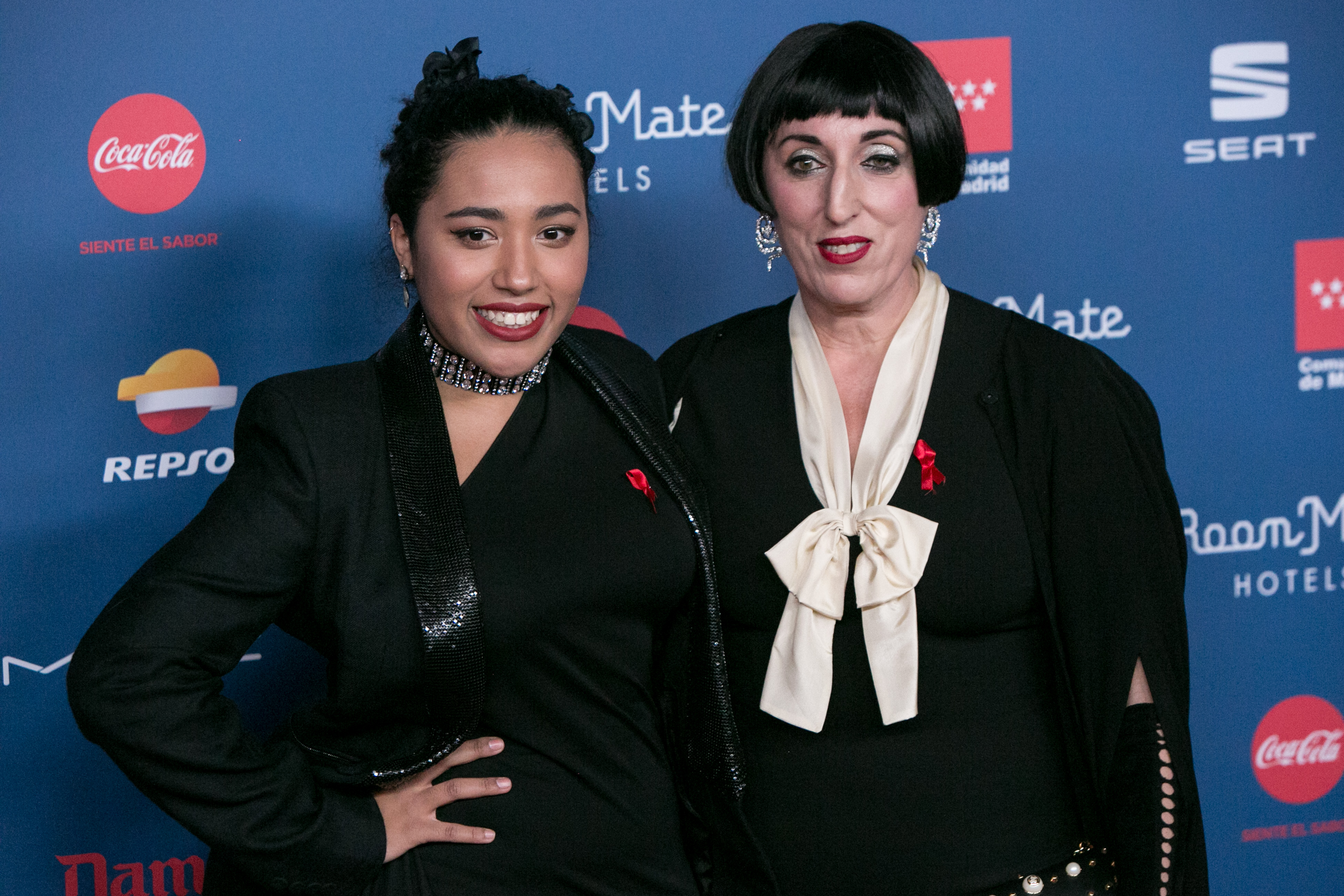 Luna Garcia and Rossy de Palma at the "Gala Sida" 2016 at Cibeles Palace on November 21, 2016 in Madrid, Spain. | Source: Getty Images