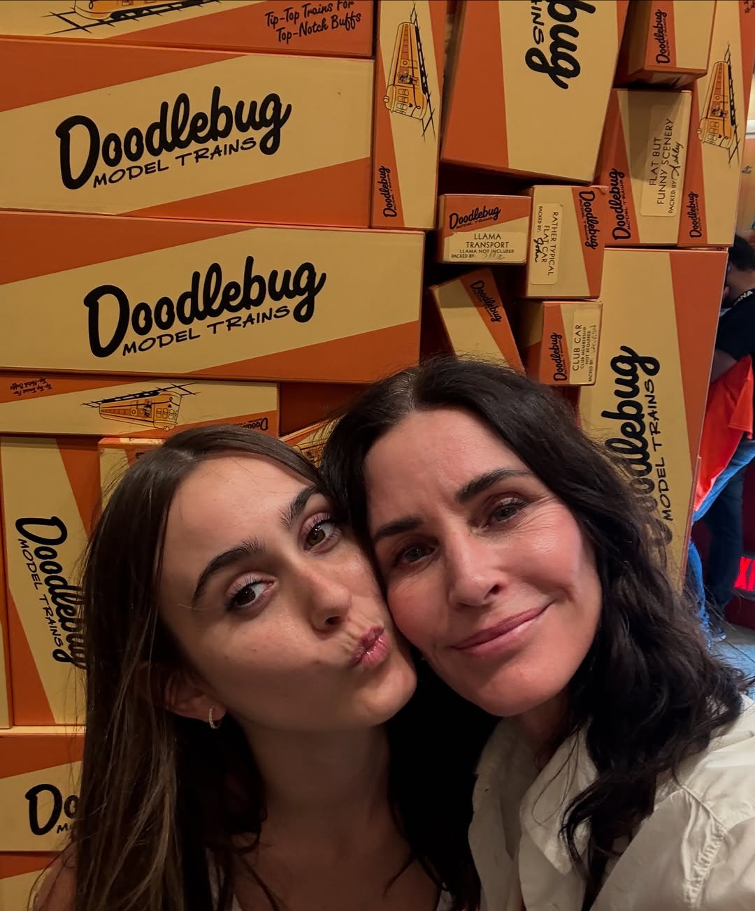 Courteney Cox shares a selfie with her daughter, Coco Arquette, during their trip to Disneyland in Anaheim, California, posted on August 22, 2025 | Source: Instagram/courteneycoxofficial